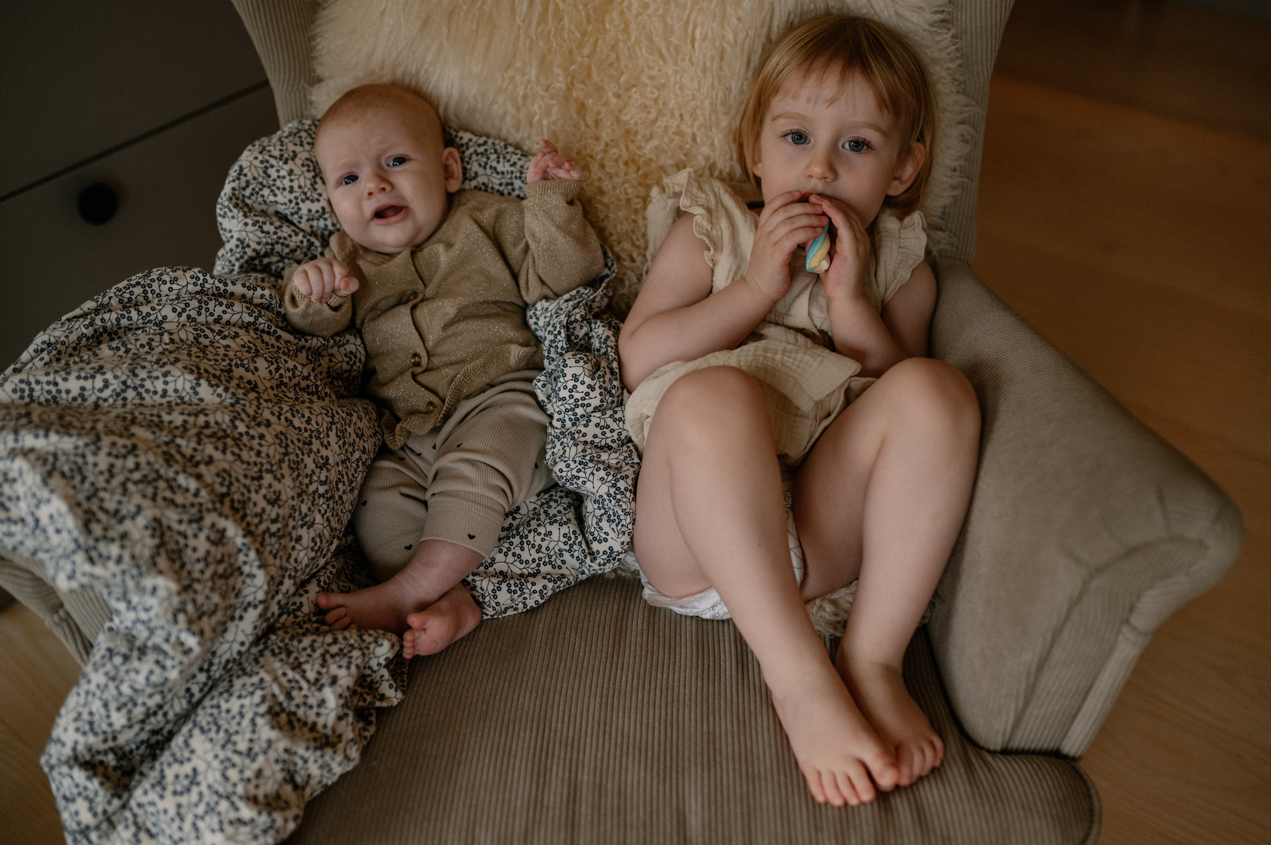Flora & Dagmar. Nyfødt, Familie, Bryllupsfotograf Copenhagen Anastasiia Sevriukova