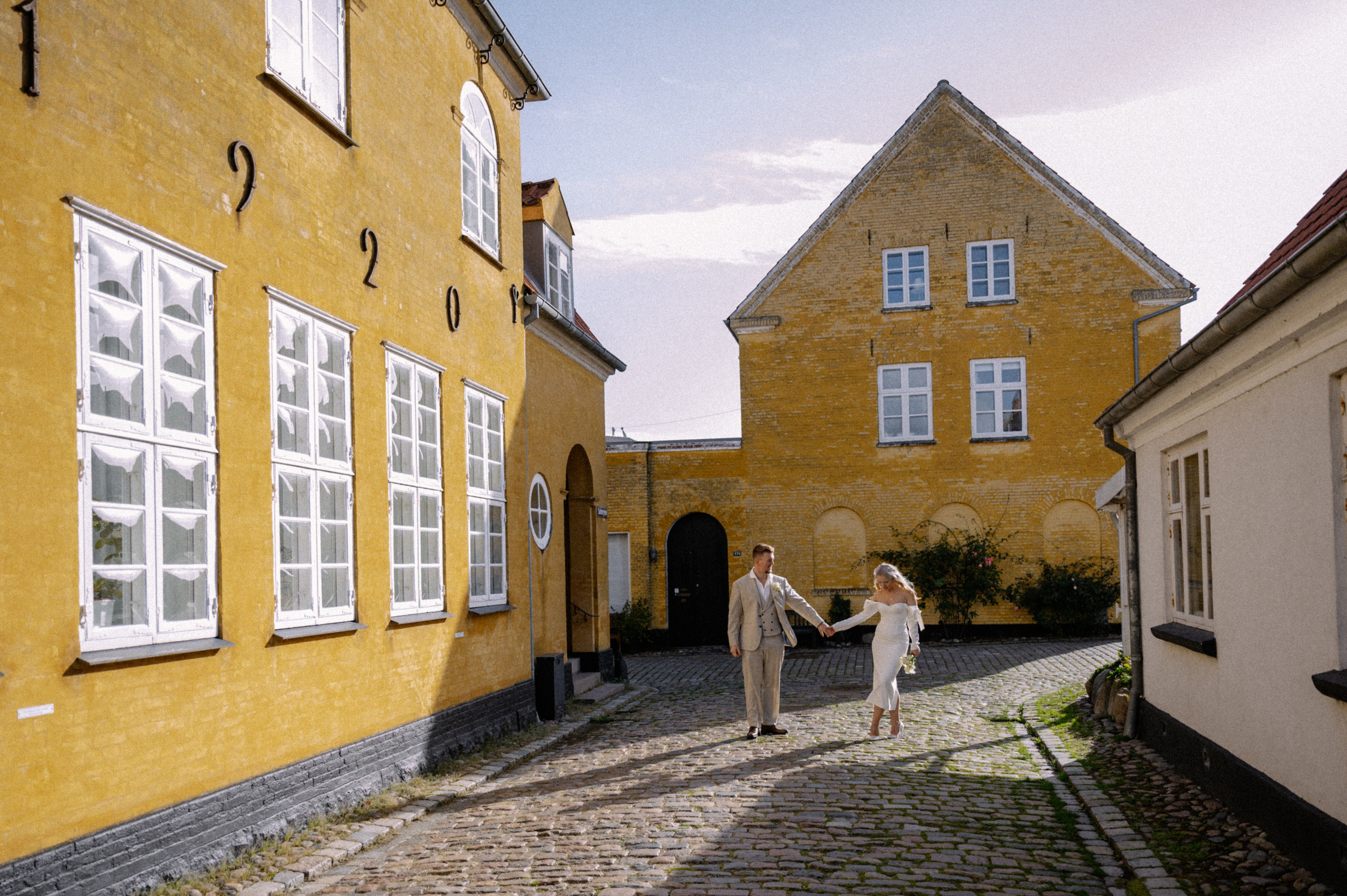ALINA & MELVYN — Wedding photoshoot on ÆRØ island. Nyfødt, Familie, Bryllupsfotograf Copenhagen Anastasiia Sevriukova