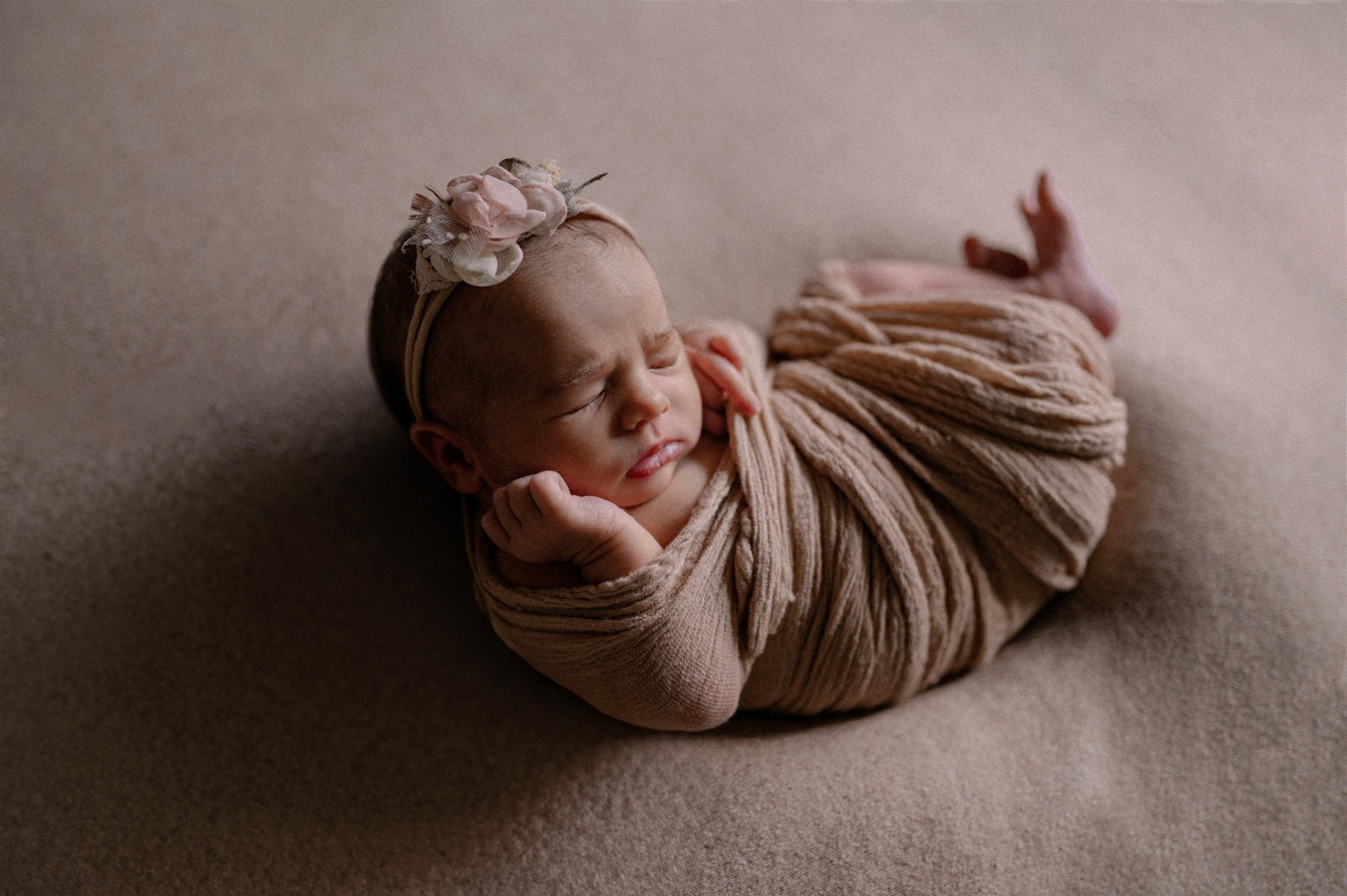 Lucia and two sisters. Nyfødt, Familie, Bryllupsfotograf Copenhagen Anastasiia Sevriukova