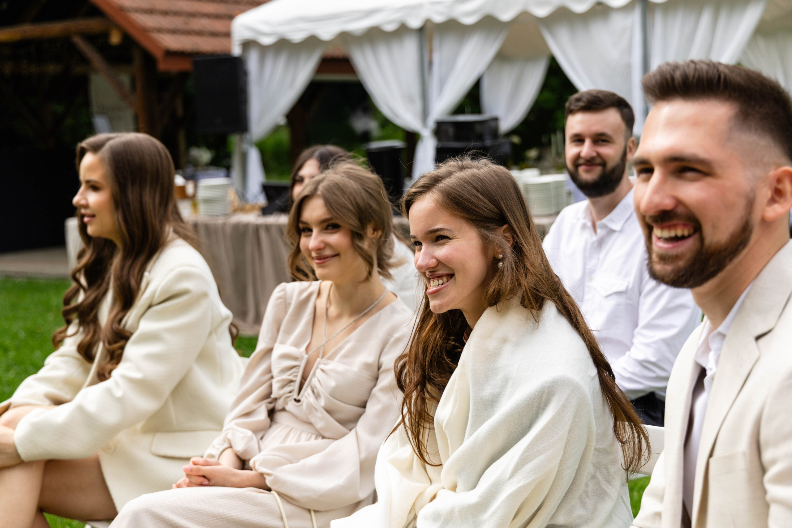 Hania & Bohdan. Fotograf ślubny i portretowy w Katowicach, na Śląsku i w całej Polsce. Uchwycę najważniejsze chwile Waszego dnia