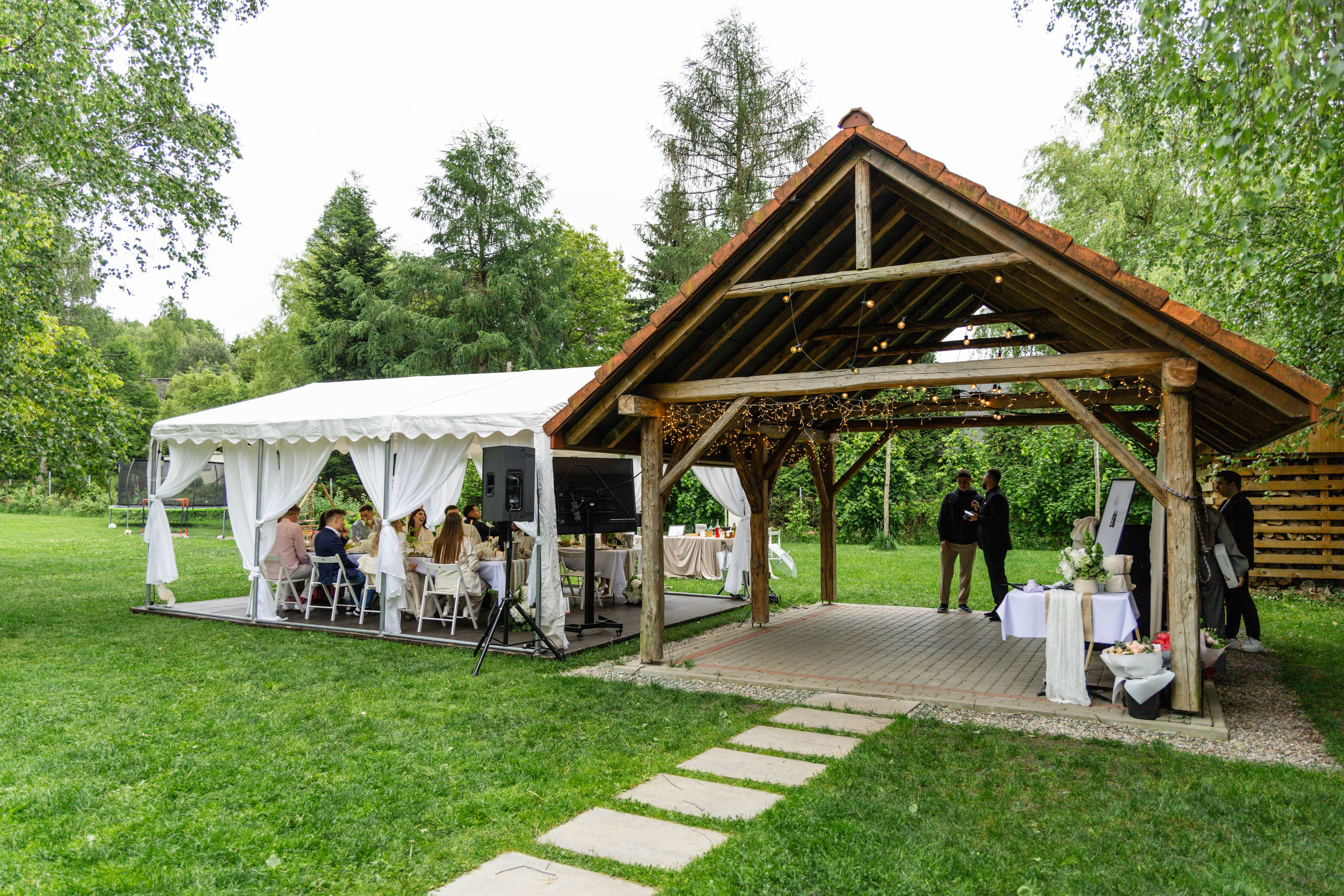 Hania & Bohdan. Fotograf ślubny i portretowy w Katowicach, na Śląsku i w całej Polsce. Uchwycę najważniejsze chwile Waszego dnia