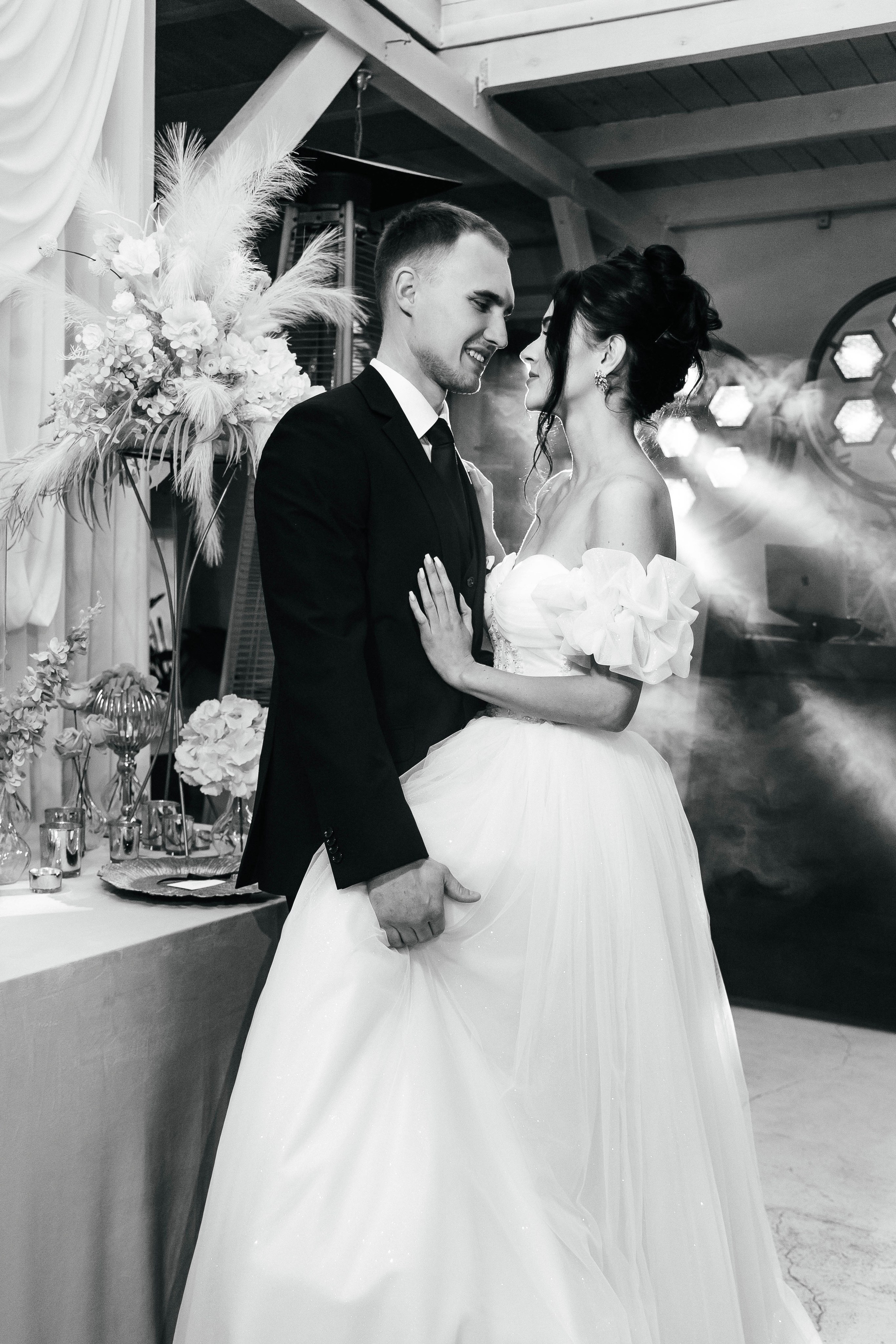 Viktoria & Leon. Fotograf ślubny i portretowy w Katowicach, na Śląsku i w całej Polsce. Uchwycę najważniejsze chwile Waszego dnia