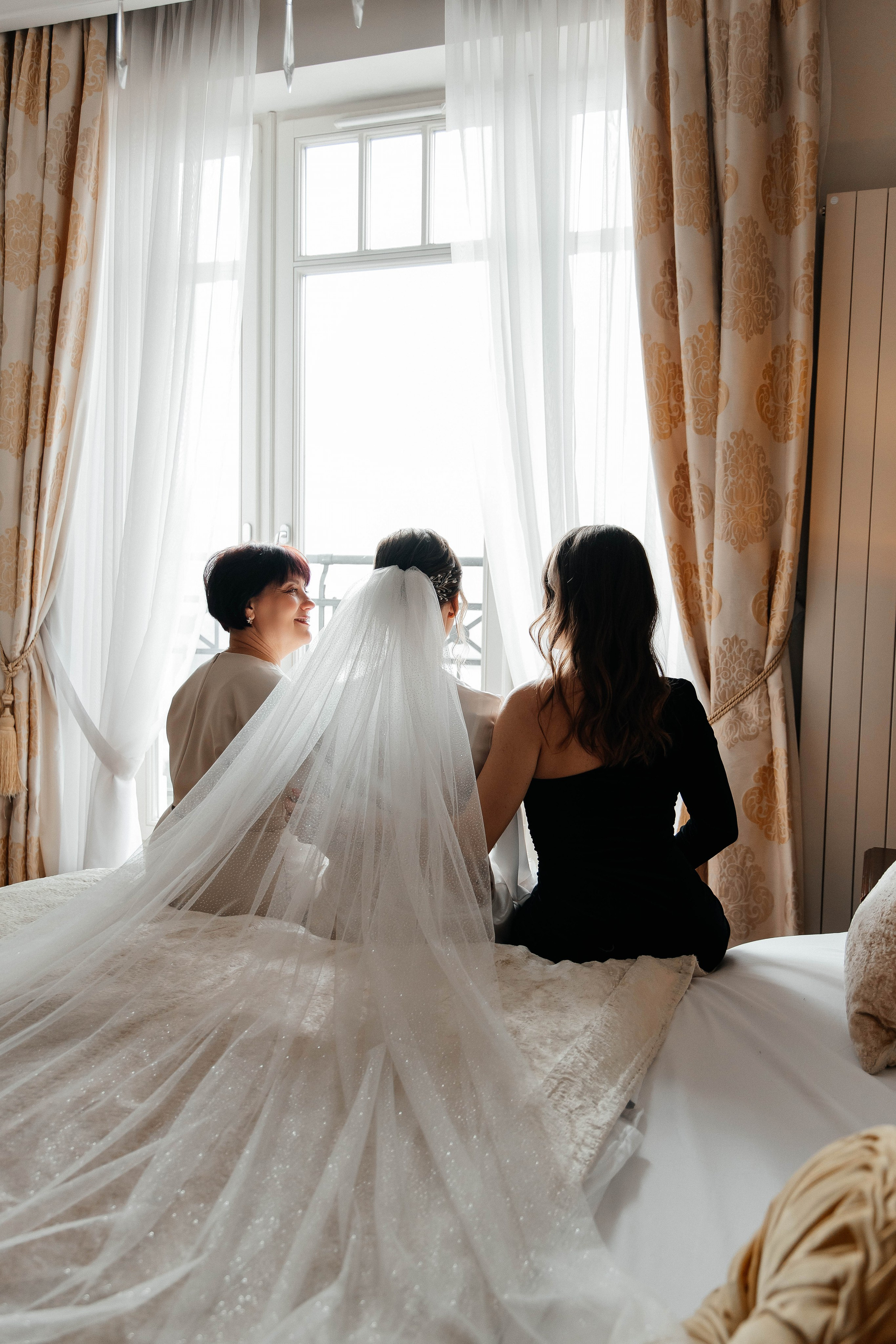 Alina & Vadym. Fotograf ślubny i portretowy w Katowicach, na Śląsku i w całej Polsce. Uchwycę najważniejsze chwile Waszego dnia