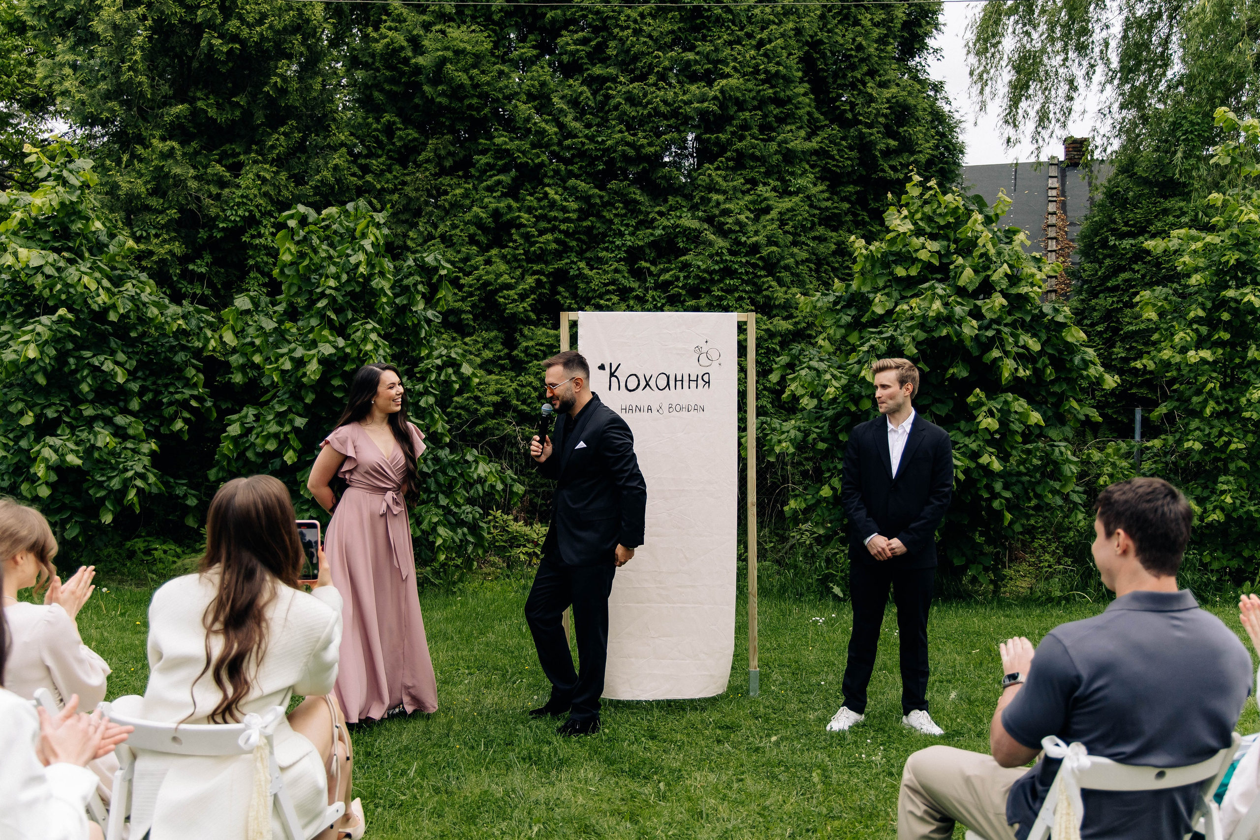 Hania & Bohdan. Fotograf ślubny i portretowy w Katowicach, na Śląsku i w całej Polsce. Uchwycę najważniejsze chwile Waszego dnia