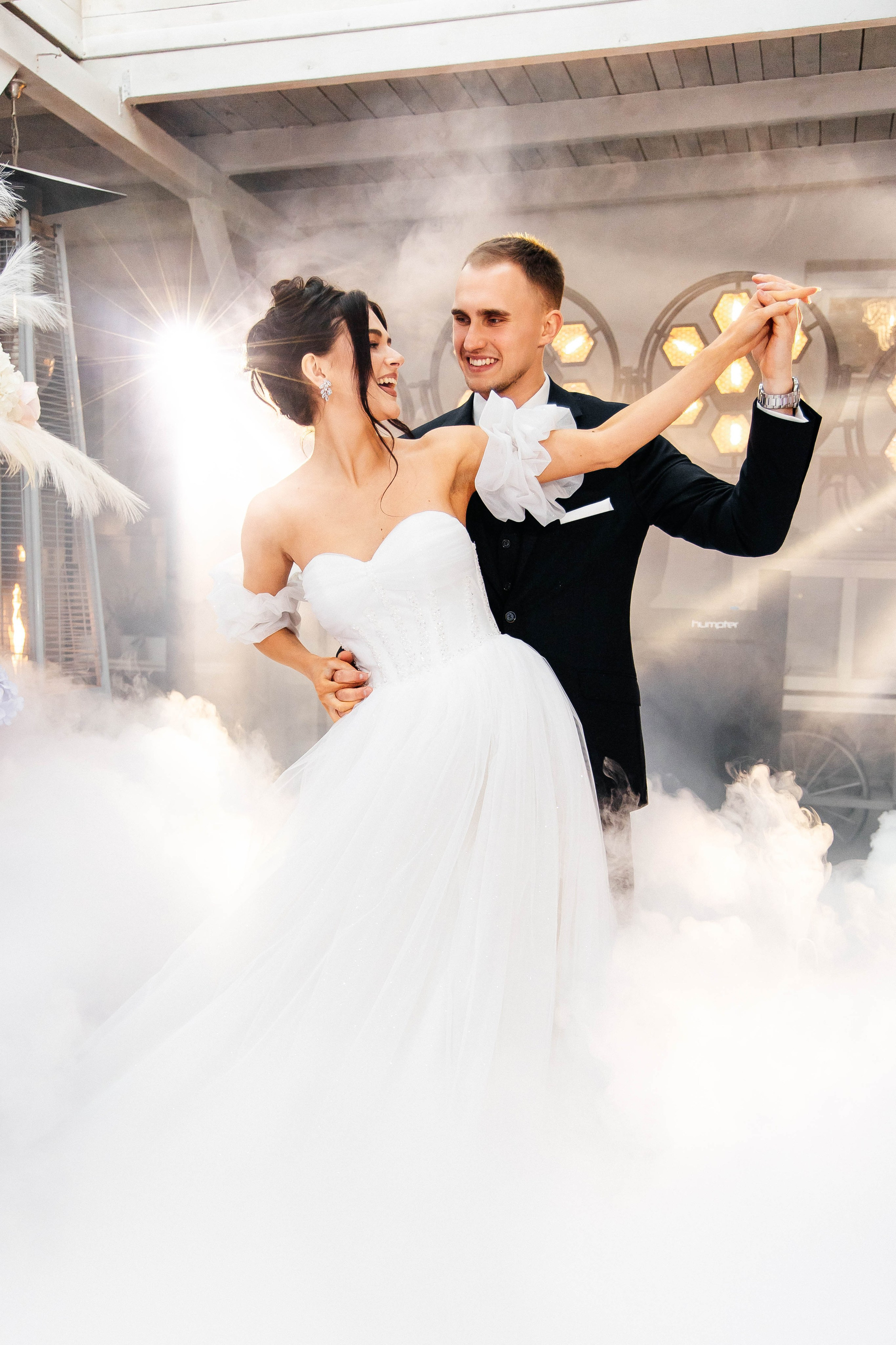 Viktoria & Leon. Fotograf ślubny i portretowy w Katowicach, na Śląsku i w całej Polsce. Uchwycę najważniejsze chwile Waszego dnia