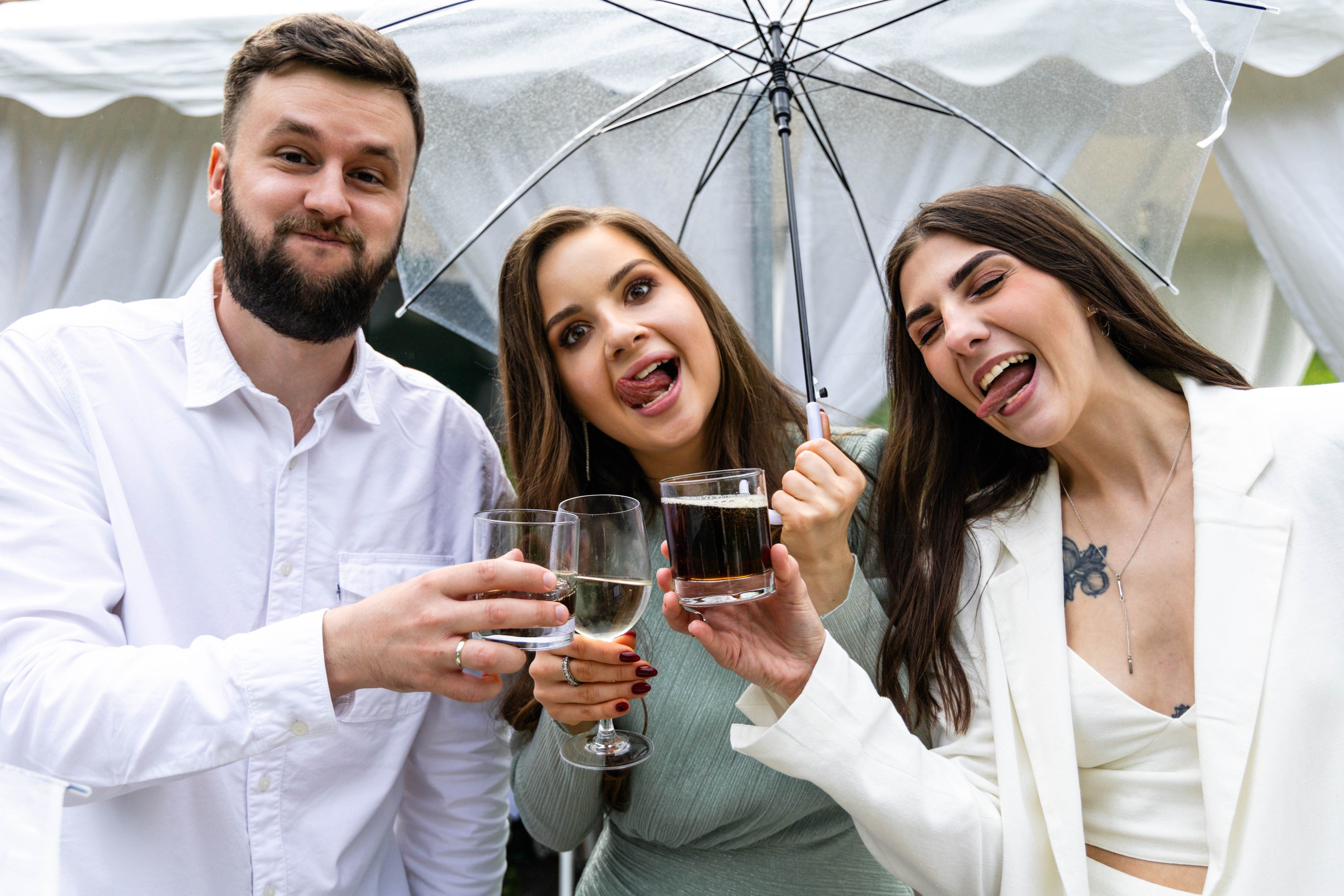 Hania & Bohdan. Fotograf ślubny i portretowy w Katowicach, na Śląsku i w całej Polsce. Uchwycę najważniejsze chwile Waszego dnia