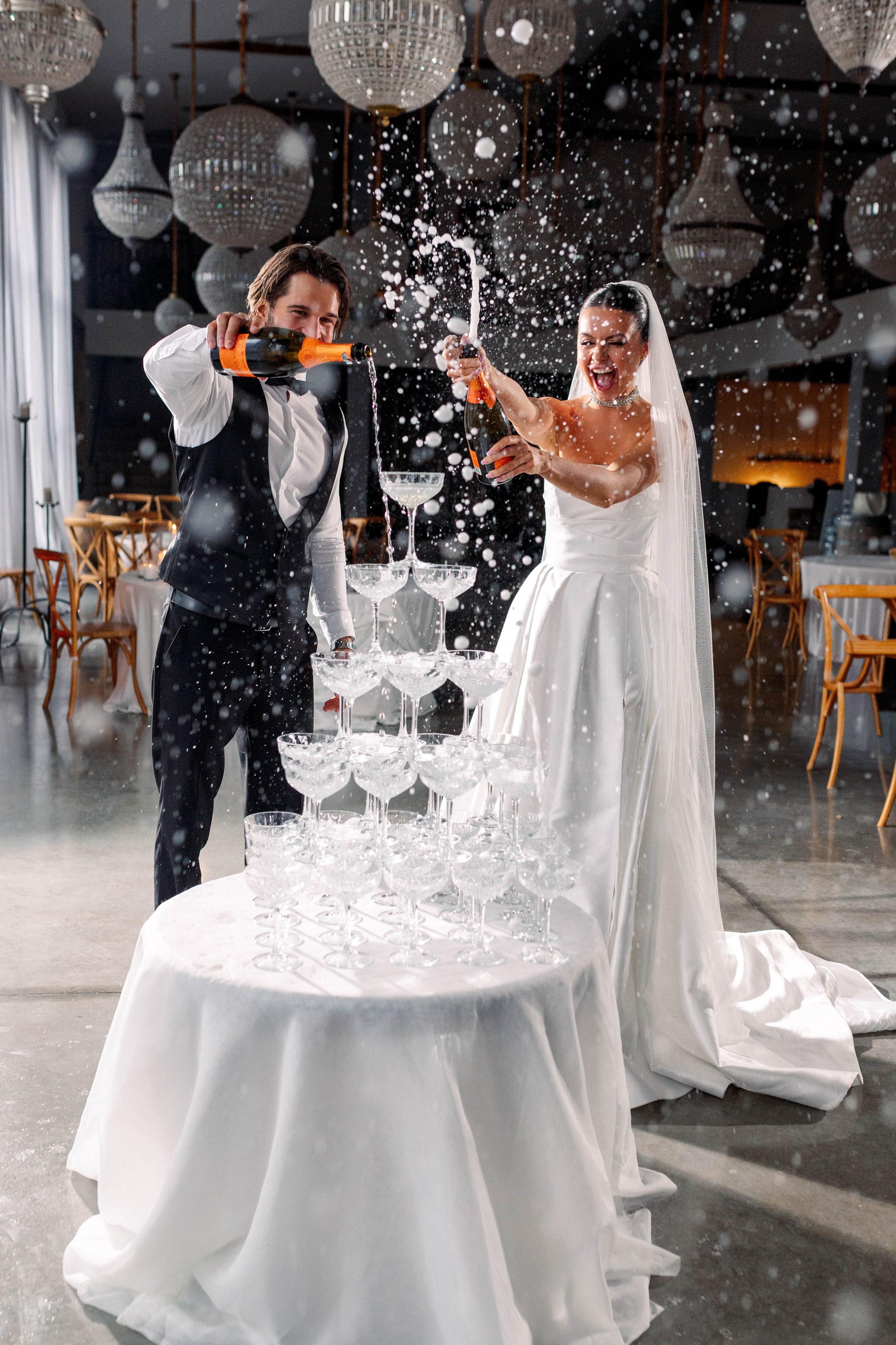 Mariusz & Karolina. Fotograf ślubny i portretowy w Katowicach, na Śląsku i w całej Polsce. Uchwycę najważniejsze chwile Waszego dnia