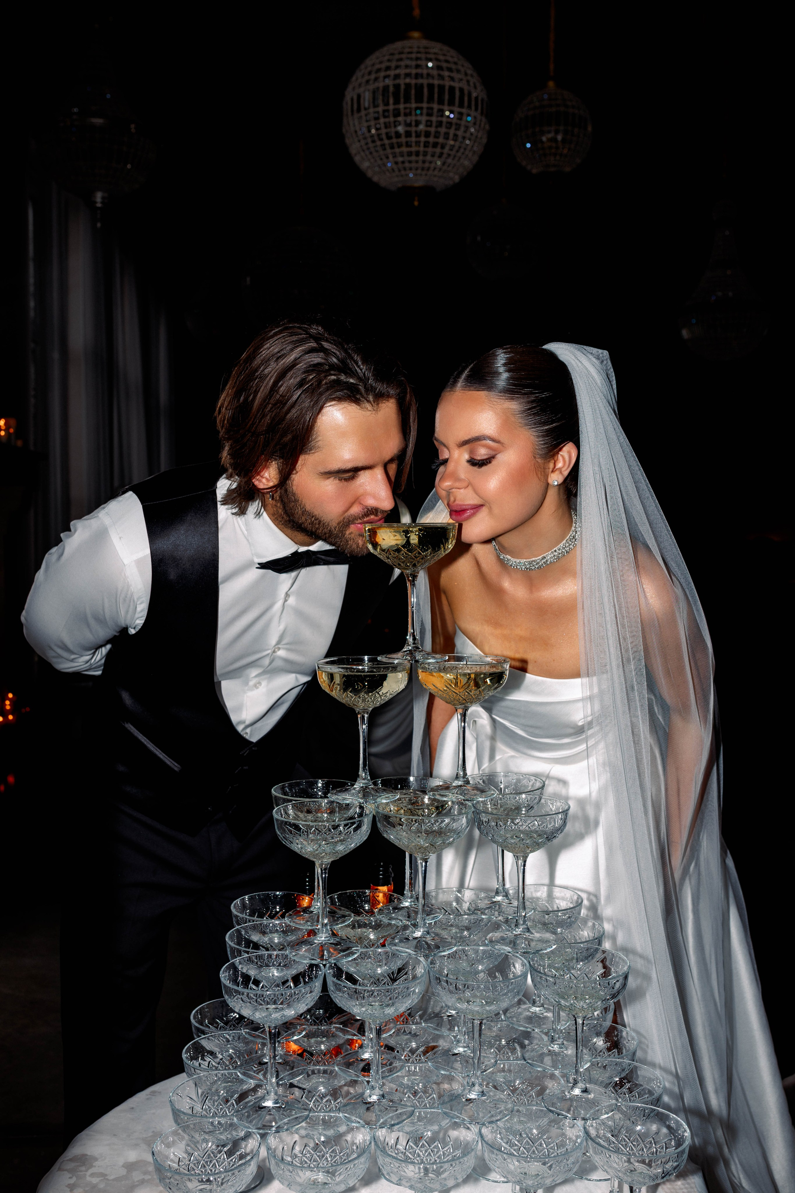 Mariusz & Karolina. Fotograf ślubny i portretowy w Katowicach, na Śląsku i w całej Polsce. Uchwycę najważniejsze chwile Waszego dnia