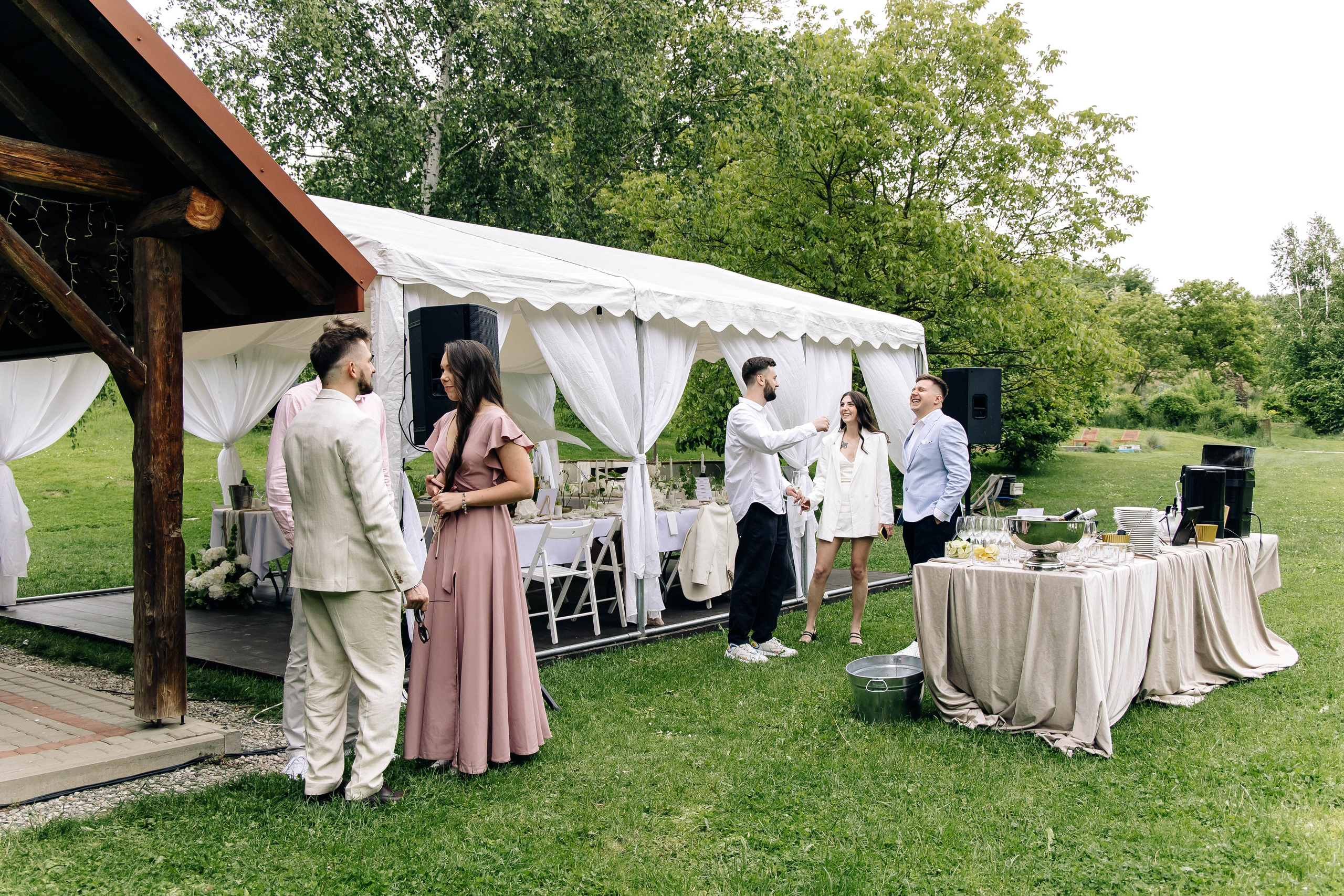 Hania & Bohdan. Fotograf ślubny i portretowy w Katowicach, na Śląsku i w całej Polsce. Uchwycę najważniejsze chwile Waszego dnia