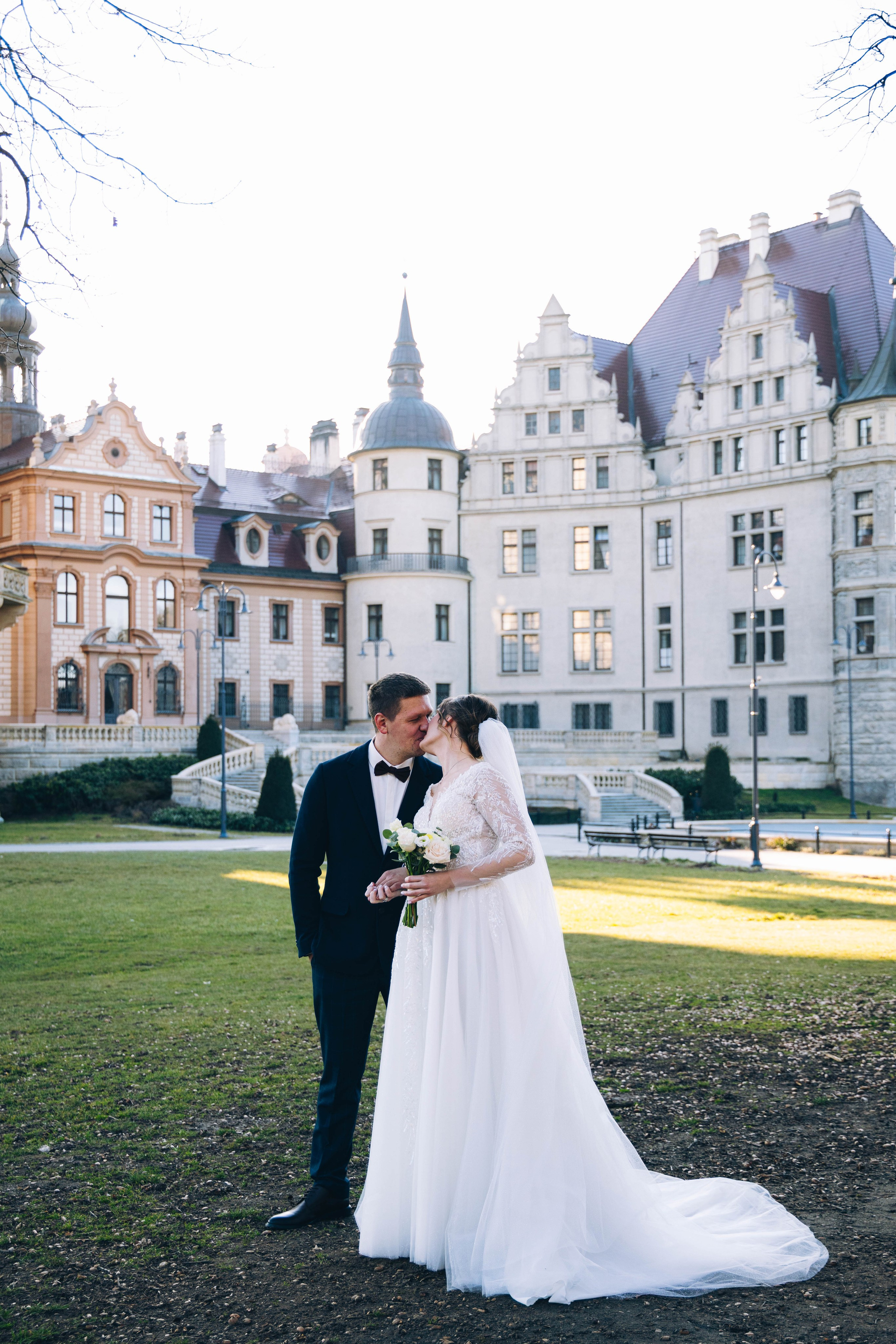 Poznaj mnie. Fotograf ślubny i portretowy w Katowicach, na Śląsku i w całej Polsce. Uchwycę najważniejsze chwile Waszego dnia