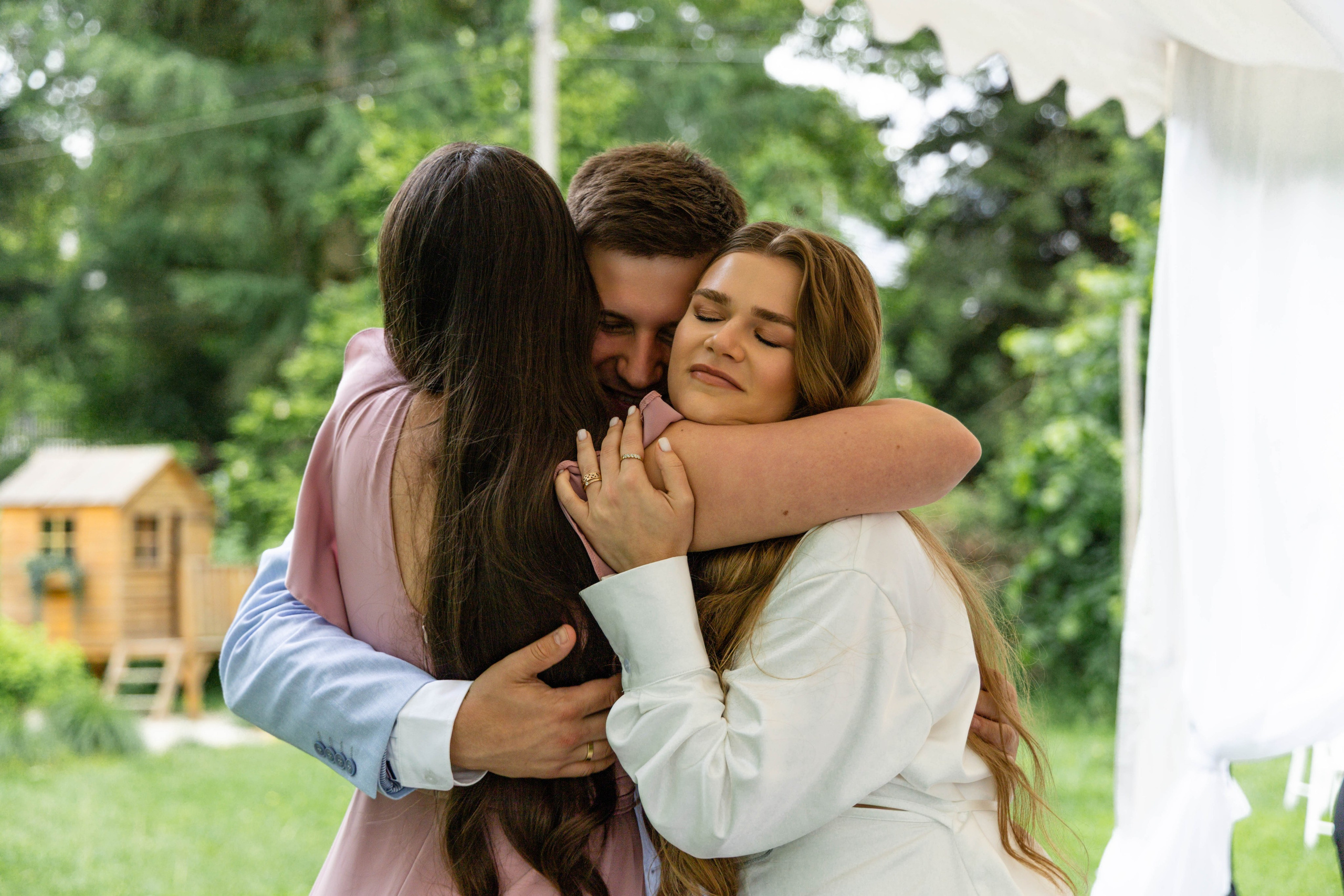 Hania & Bohdan. Fotograf ślubny i portretowy w Katowicach, na Śląsku i w całej Polsce. Uchwycę najważniejsze chwile Waszego dnia