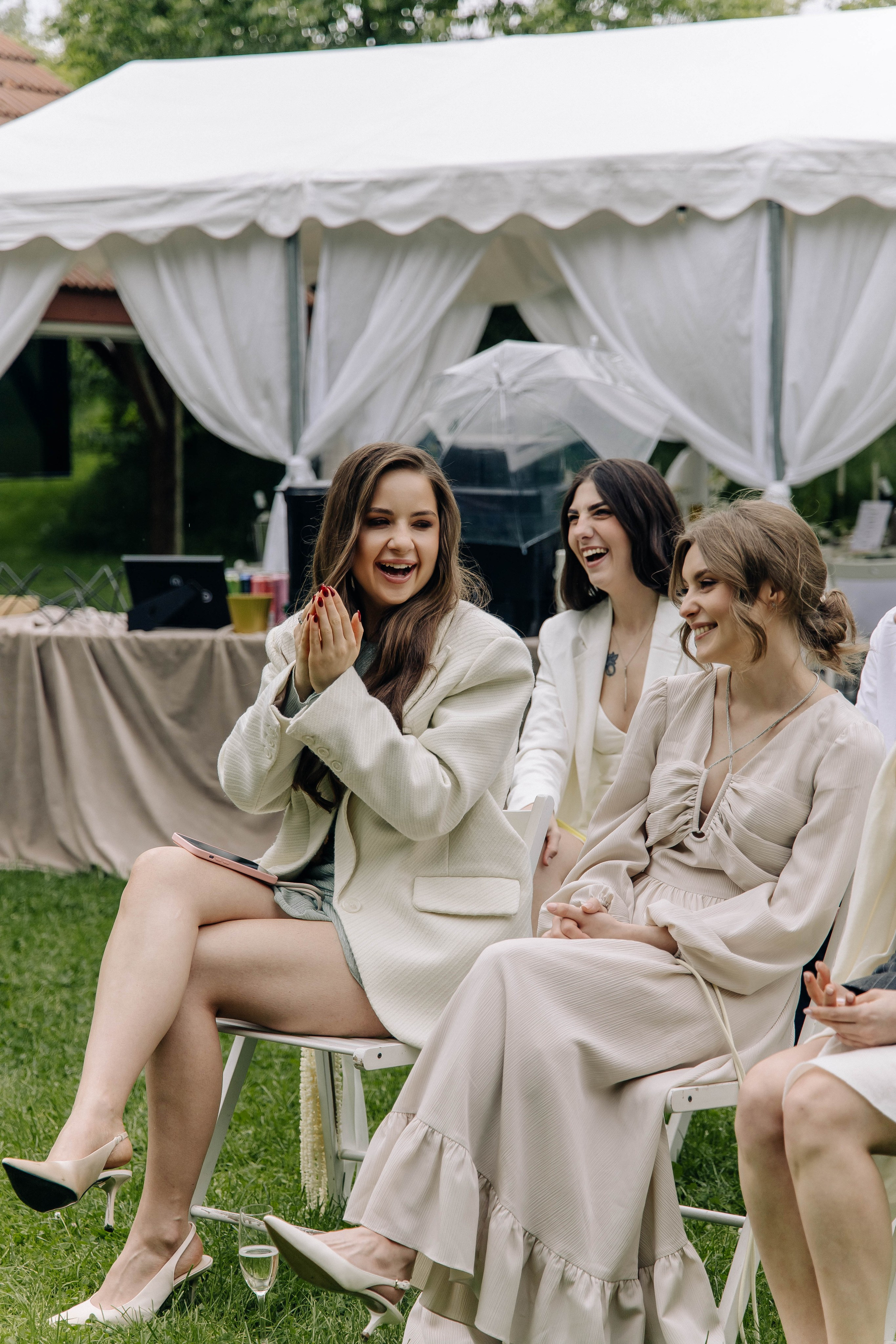 Hania & Bohdan. Fotograf ślubny i portretowy w Katowicach, na Śląsku i w całej Polsce. Uchwycę najważniejsze chwile Waszego dnia