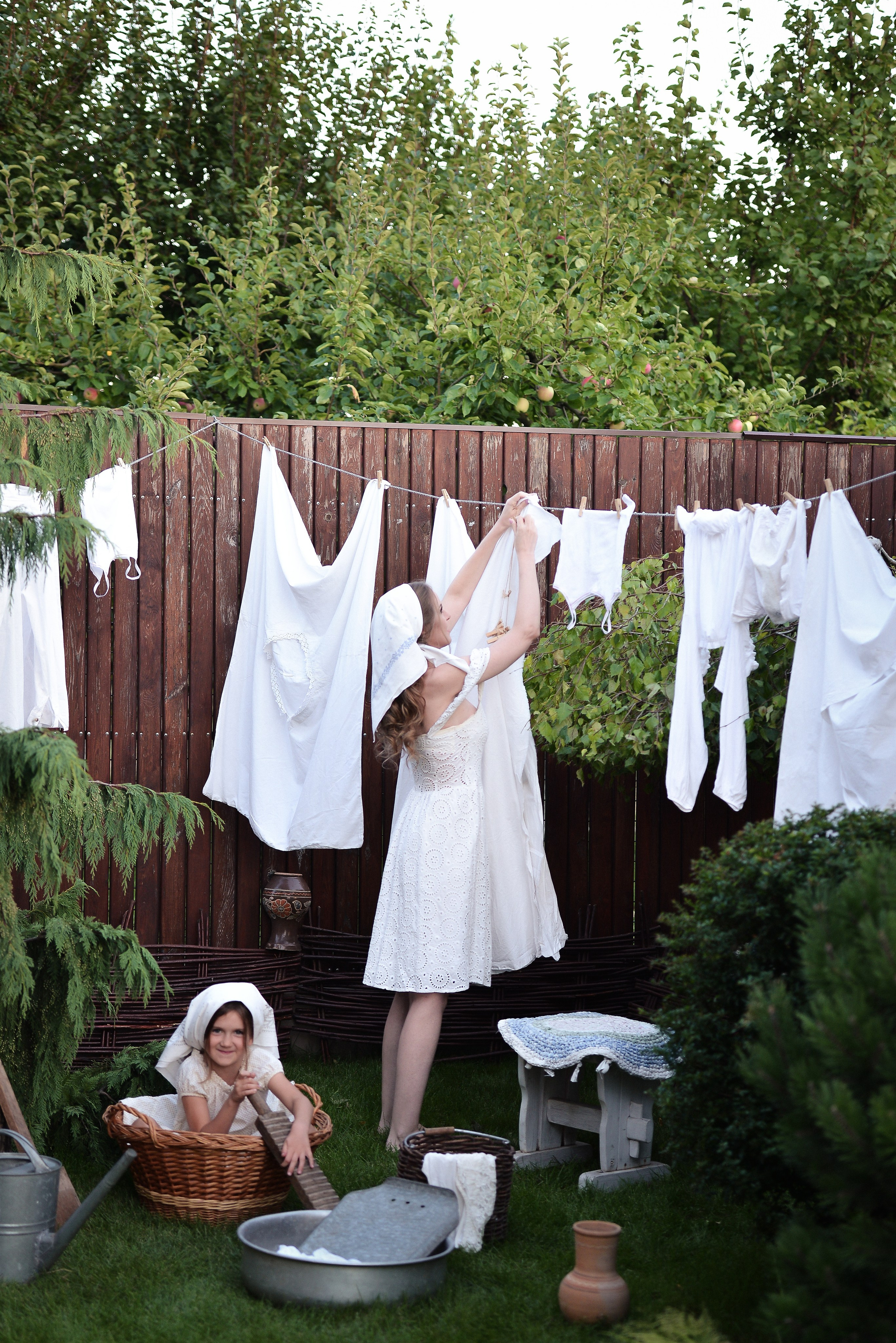Стирка в саду. Фотограф Натали Кошевая _ Днепр, Подгородное