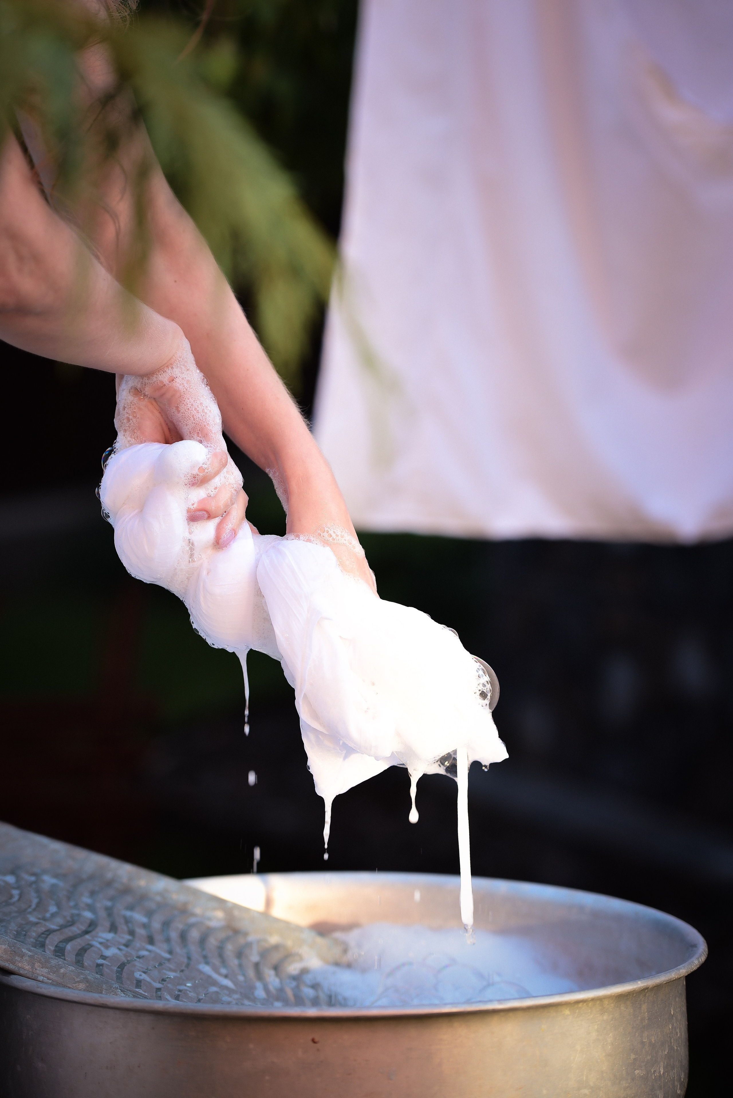 Стирка в саду. Фотограф Натали Кошевая _ Днепр, Подгородное