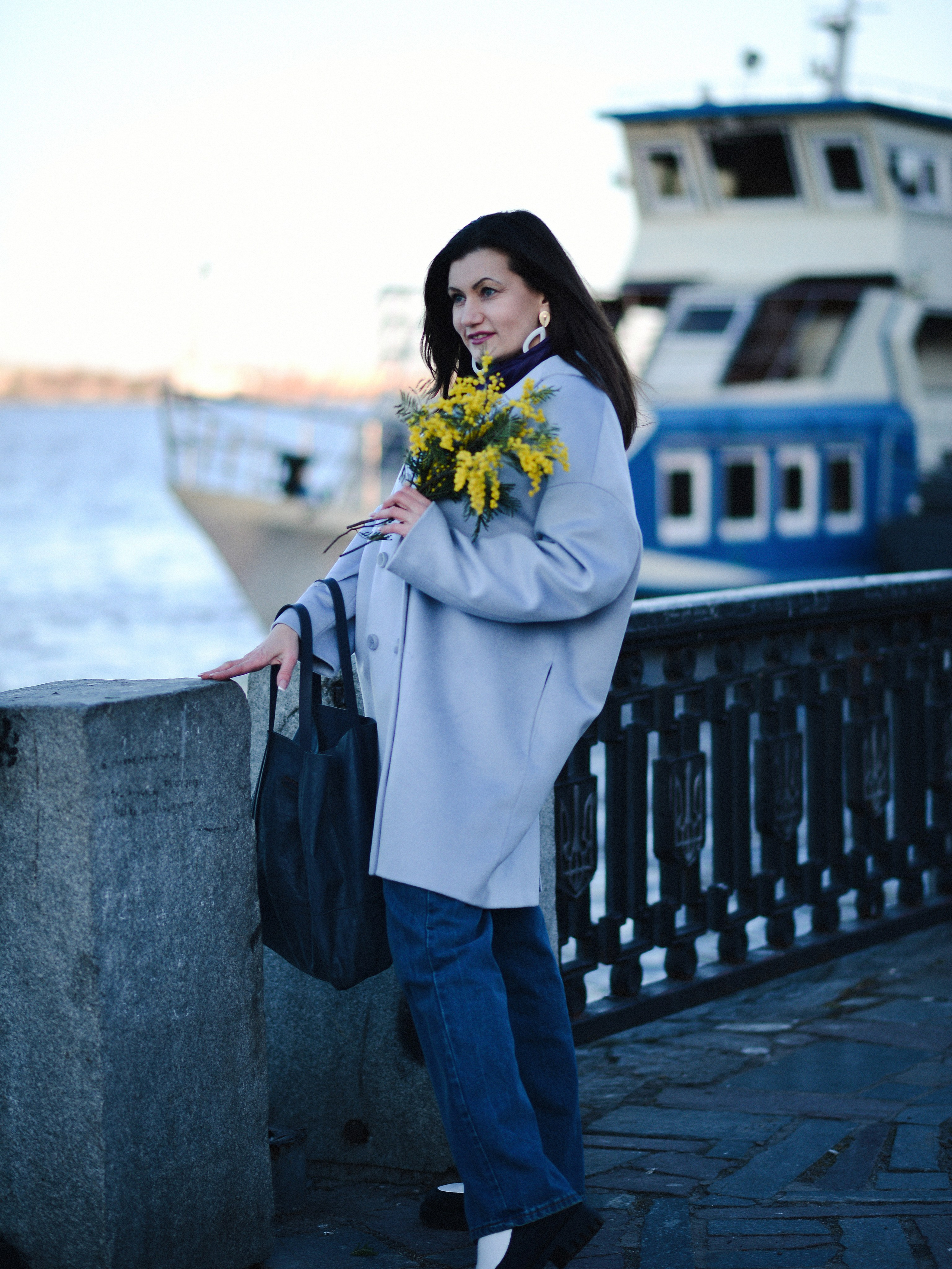 Мимоза в городе. Фотограф Натали Кошевая _ Днепр, Подгородное