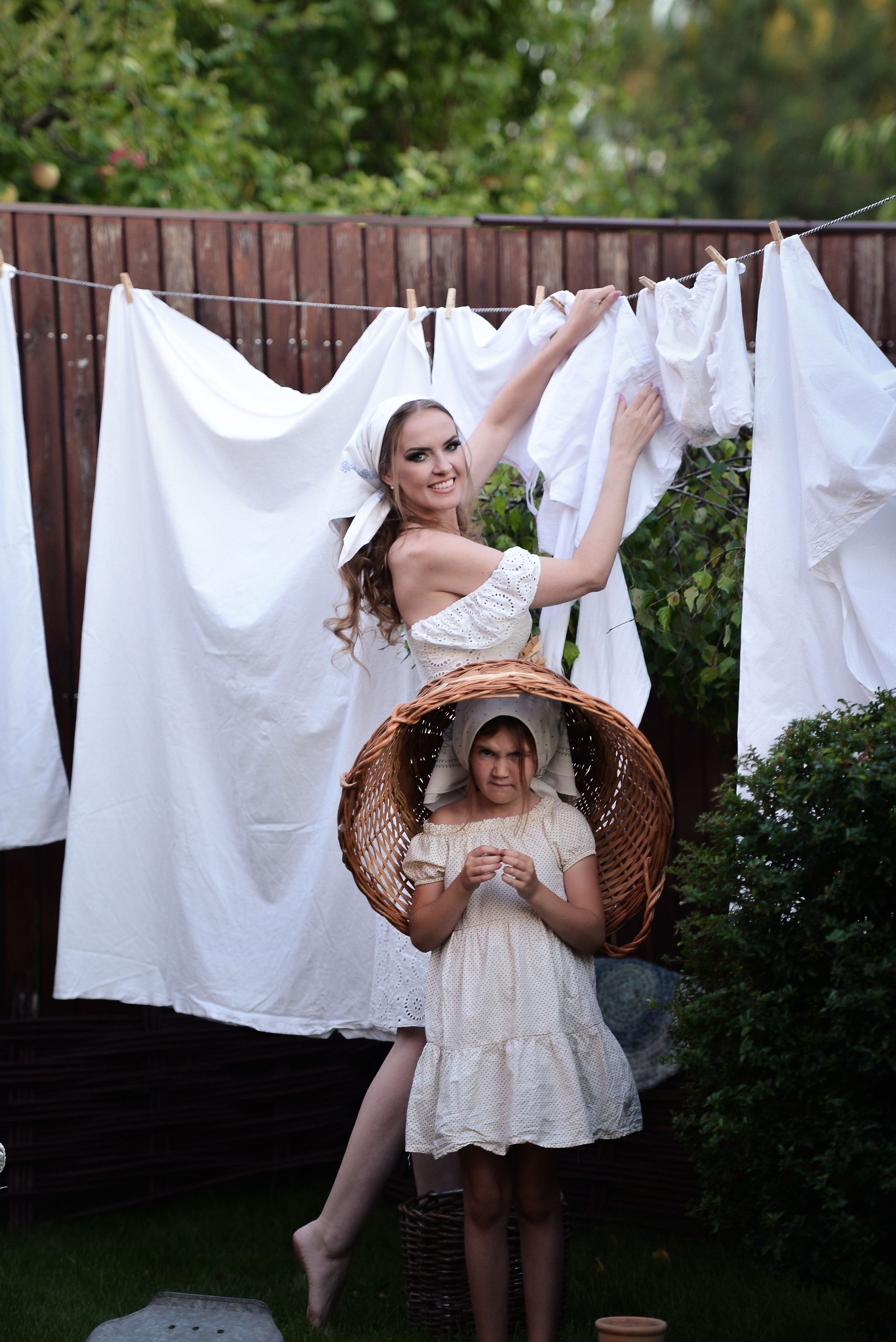 Стирка в саду. Фотограф Натали Кошевая _ Днепр, Подгородное