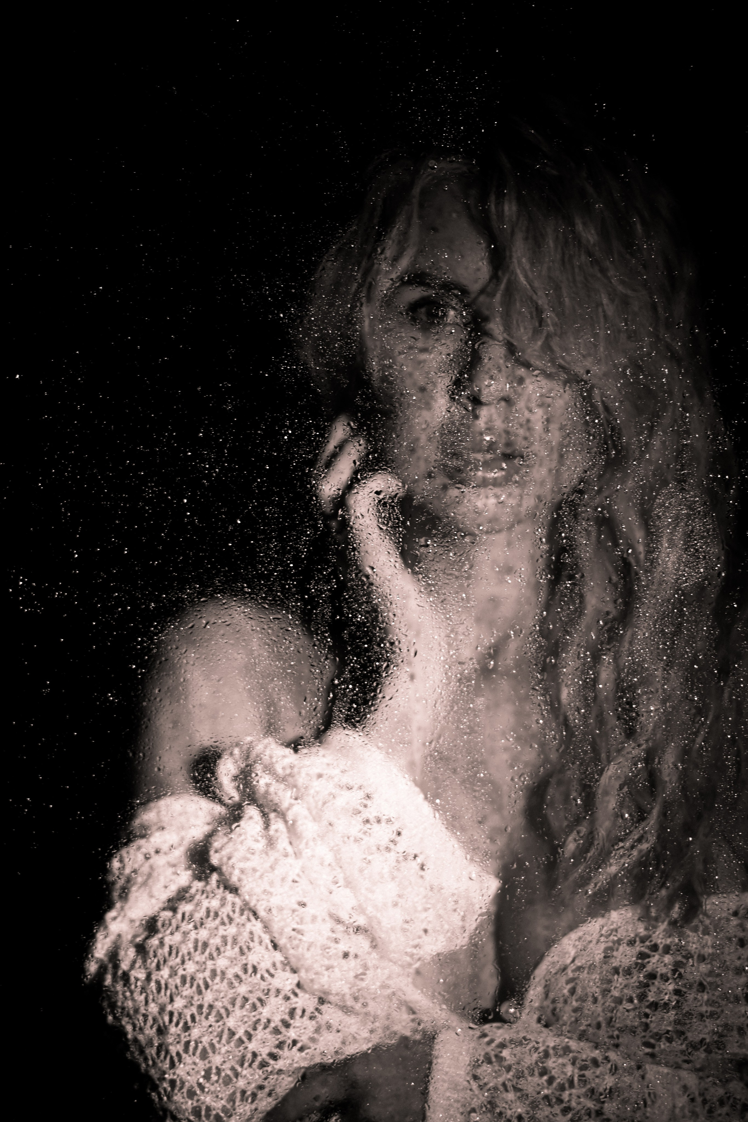 За стеклом. Фотограф Натали Кошевая _ Днепр, Подгородное