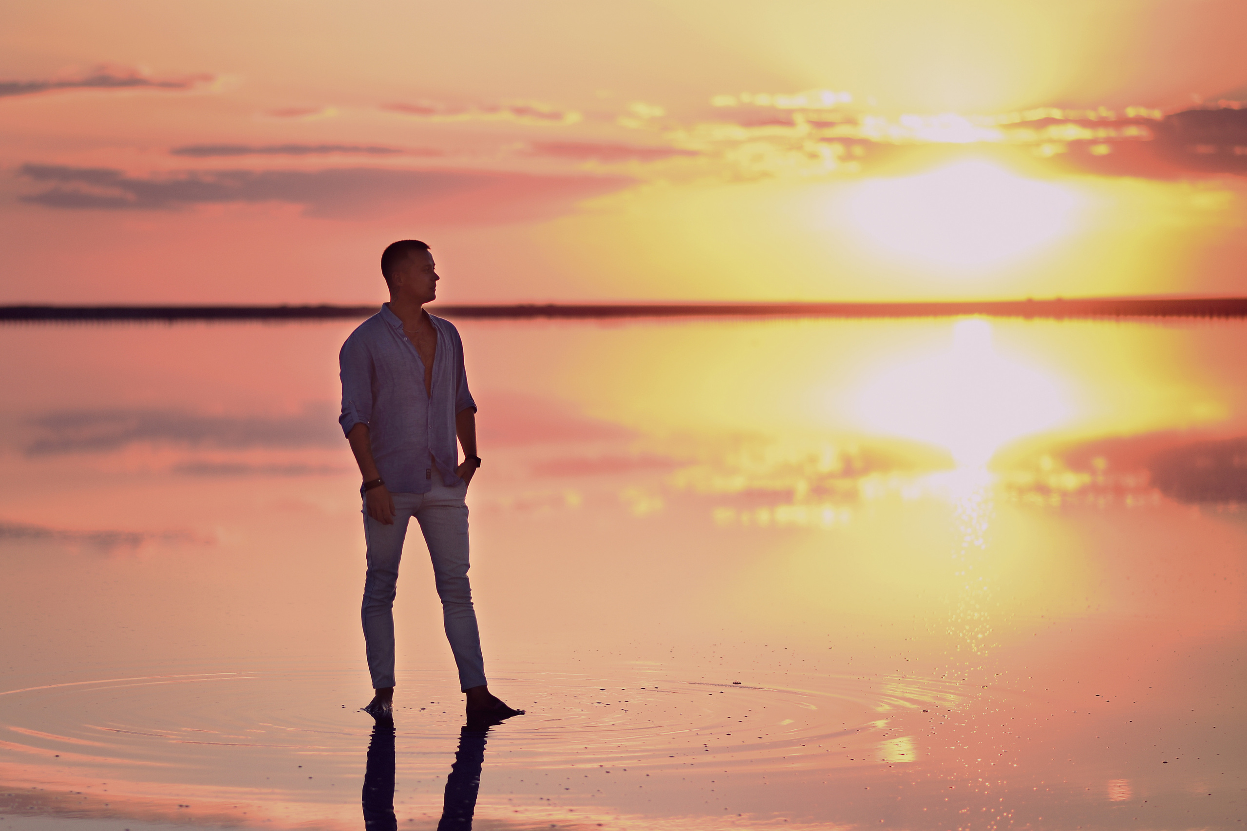 Закат на розовом озере Геническ. Фотограф Натали Кошевая _ Днепр, Подгородное