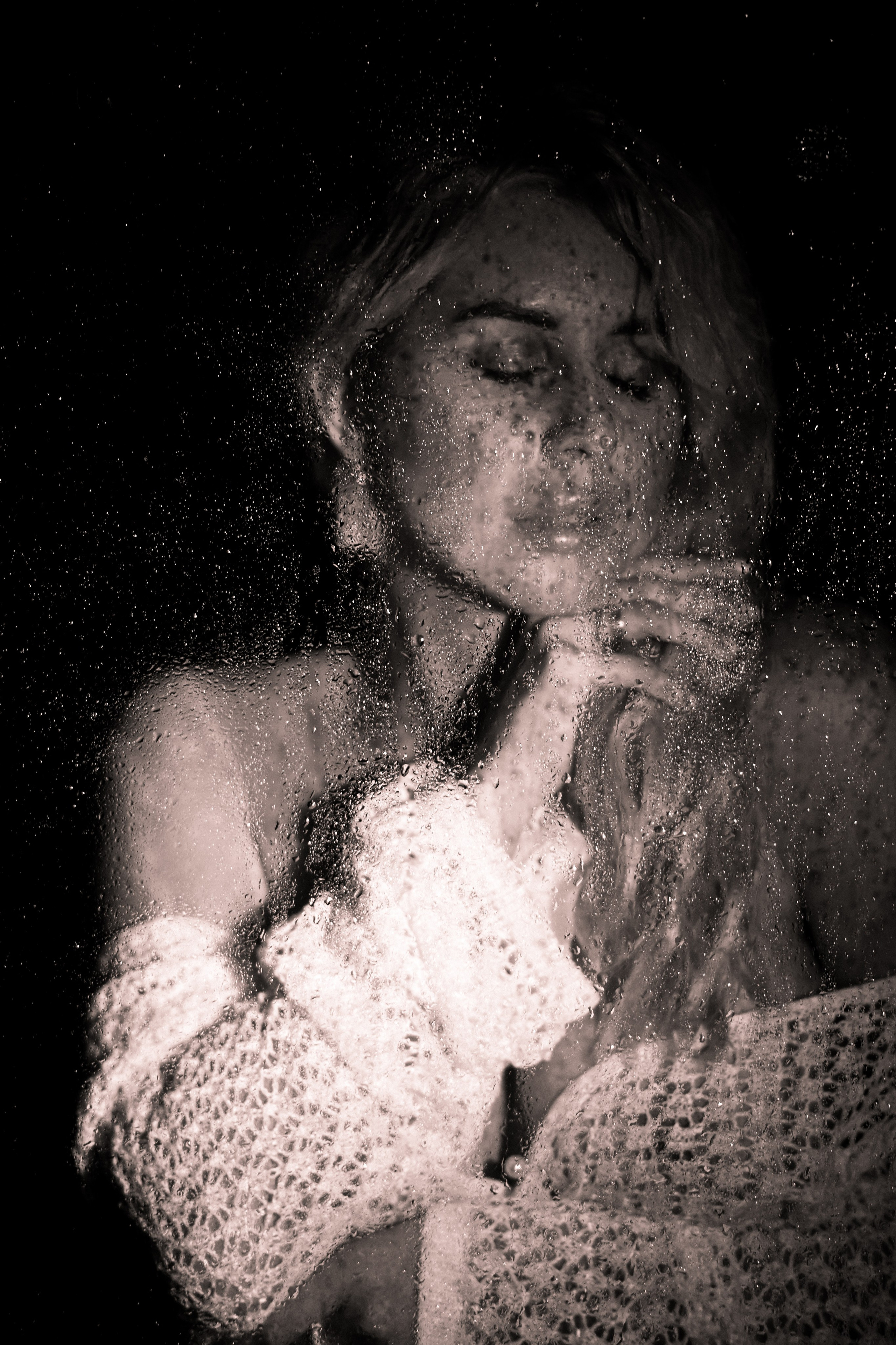 За стеклом. Фотограф Натали Кошевая _ Днепр, Подгородное