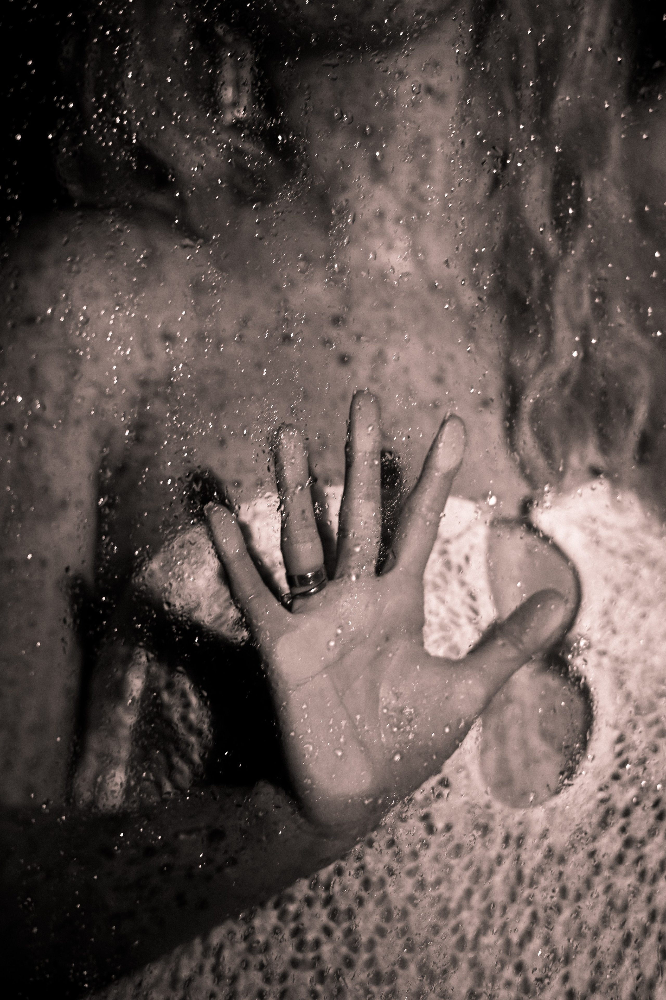 За стеклом. Фотограф Натали Кошевая _ Днепр, Подгородное