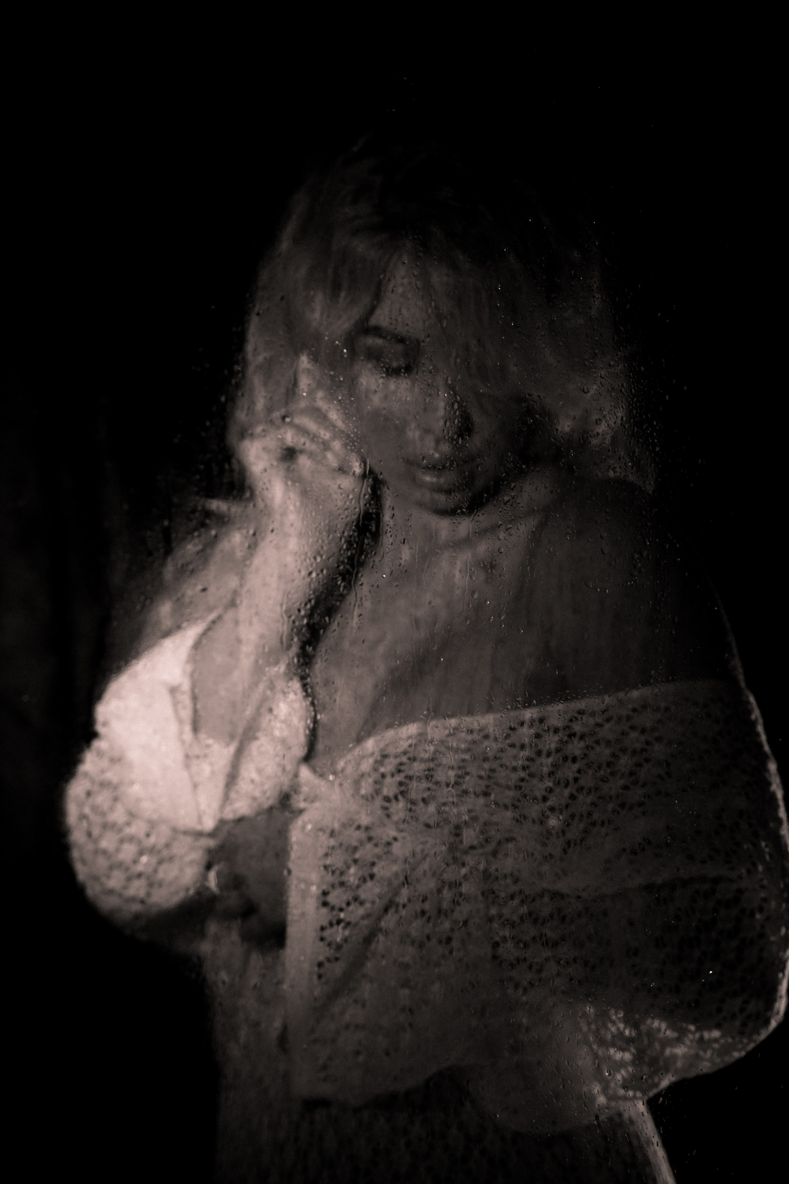 За стеклом. Фотограф Натали Кошевая _ Днепр, Подгородное