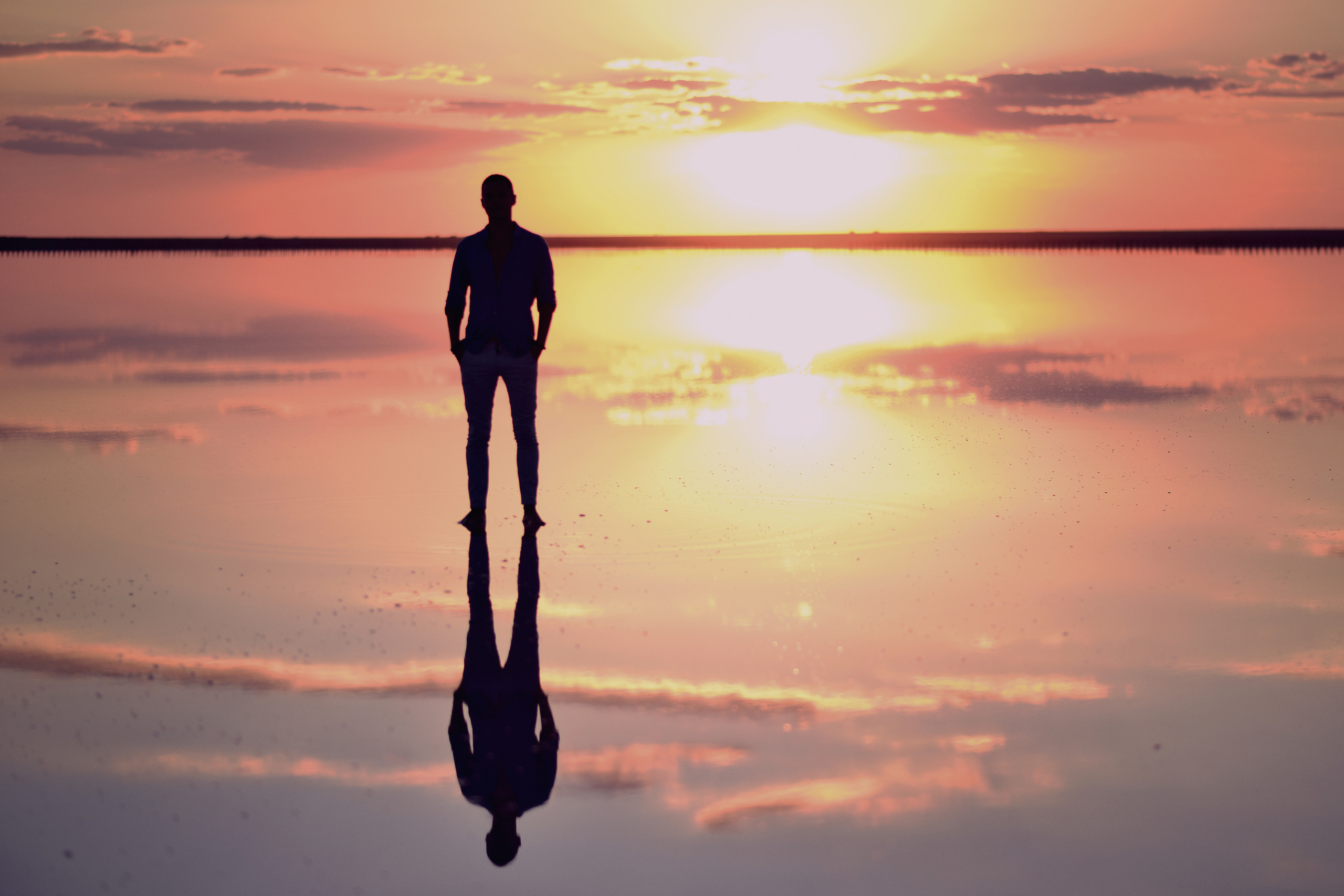 Закат на розовом озере Геническ. Фотограф Натали Кошевая _ Днепр, Подгородное