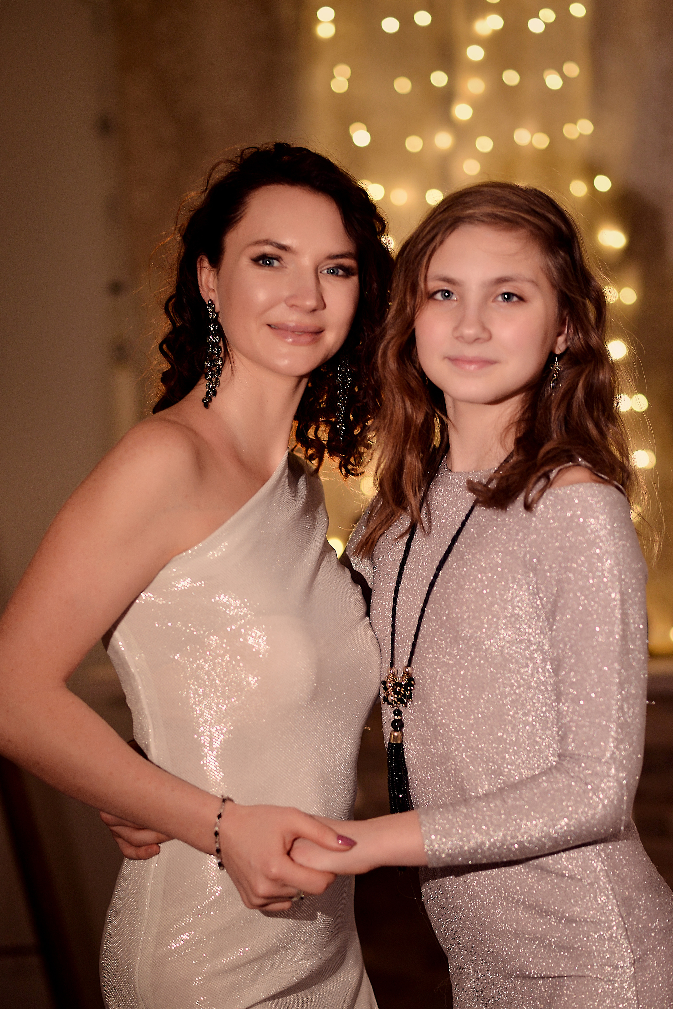 Новогодняя Леся и Даша. Фотограф Натали Кошевая _ Днепр, Подгородное