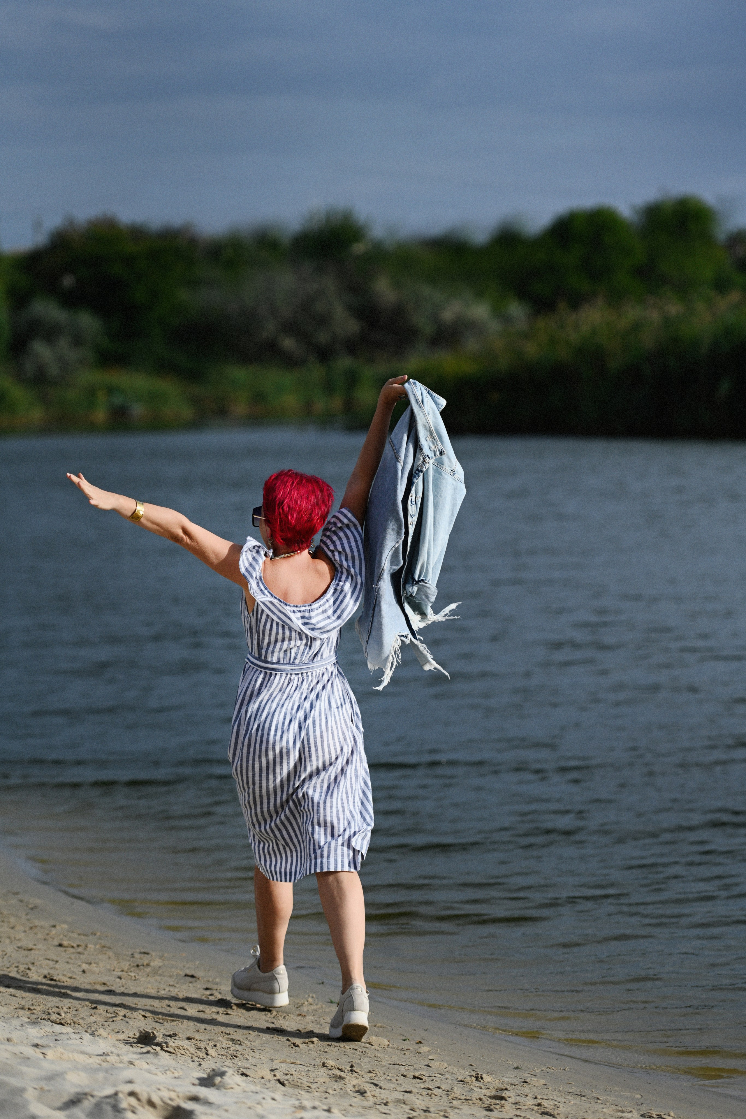 Прогулка по берегу. Фотограф Натали Кошевая _ Днепр, Подгородное