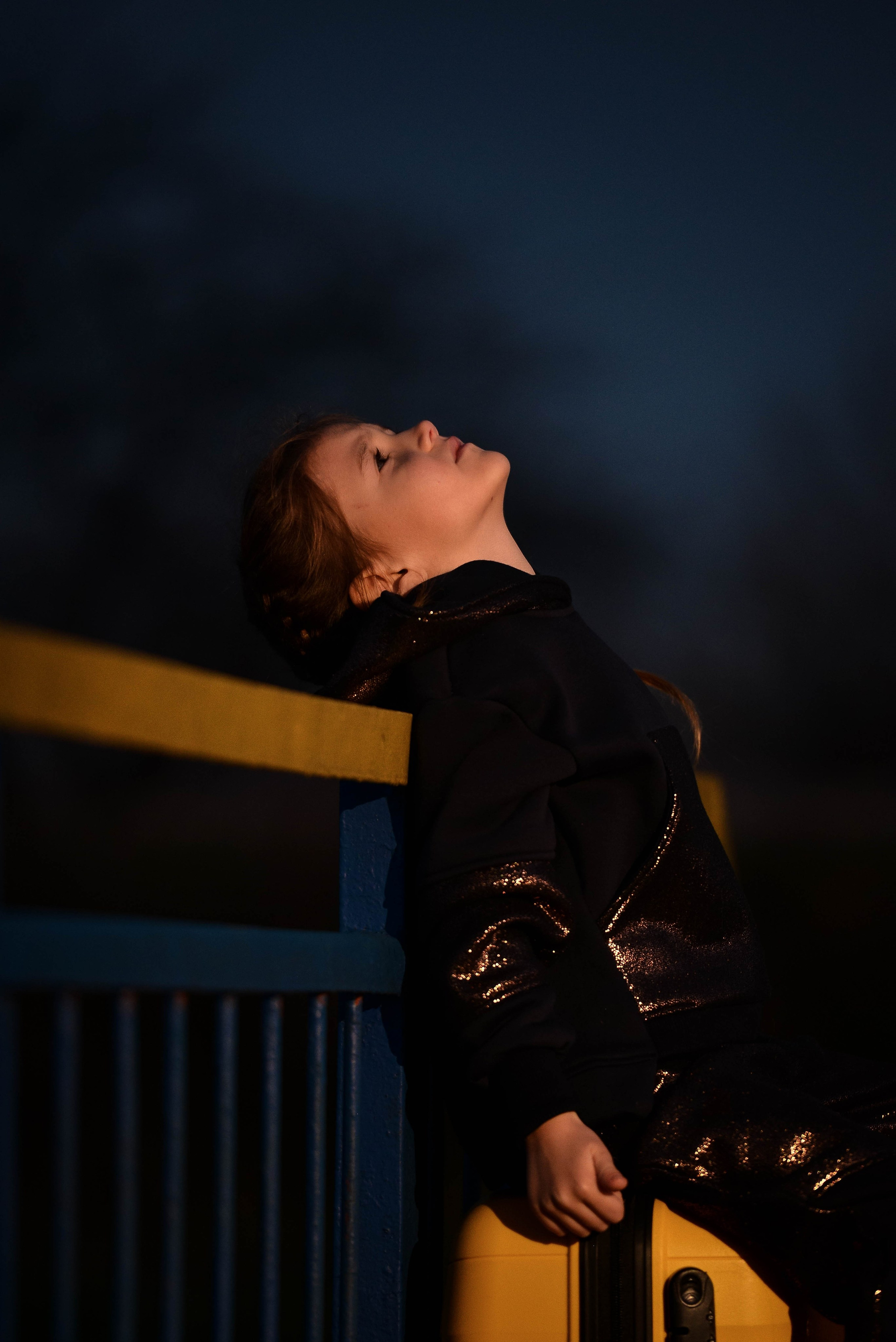 Жёлтый чемодан. Фотограф Натали Кошевая _ Днепр, Подгородное