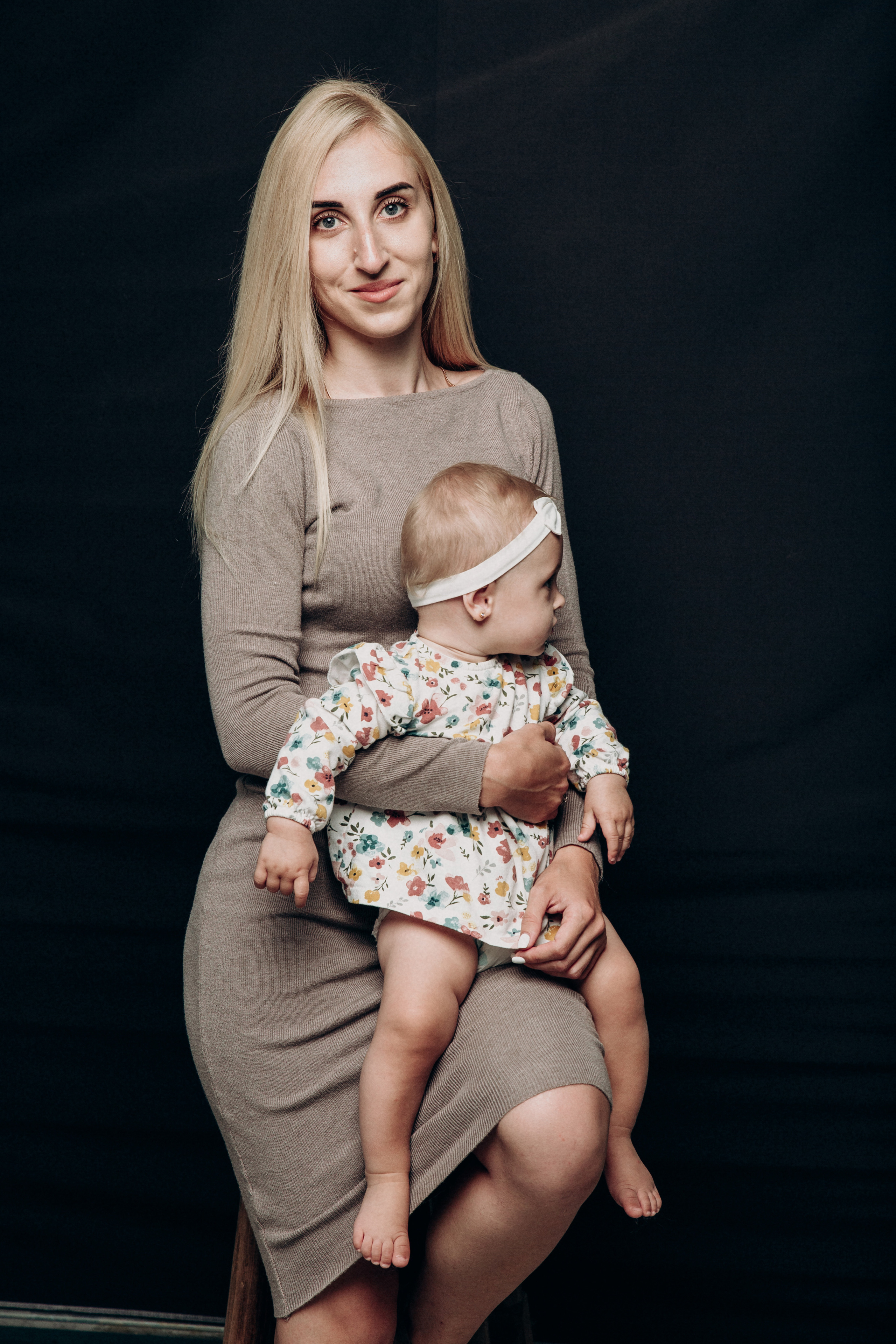 Студійна сімейна зйомка. Весільний та сімейний фотограф міста Суми Артур Моргун