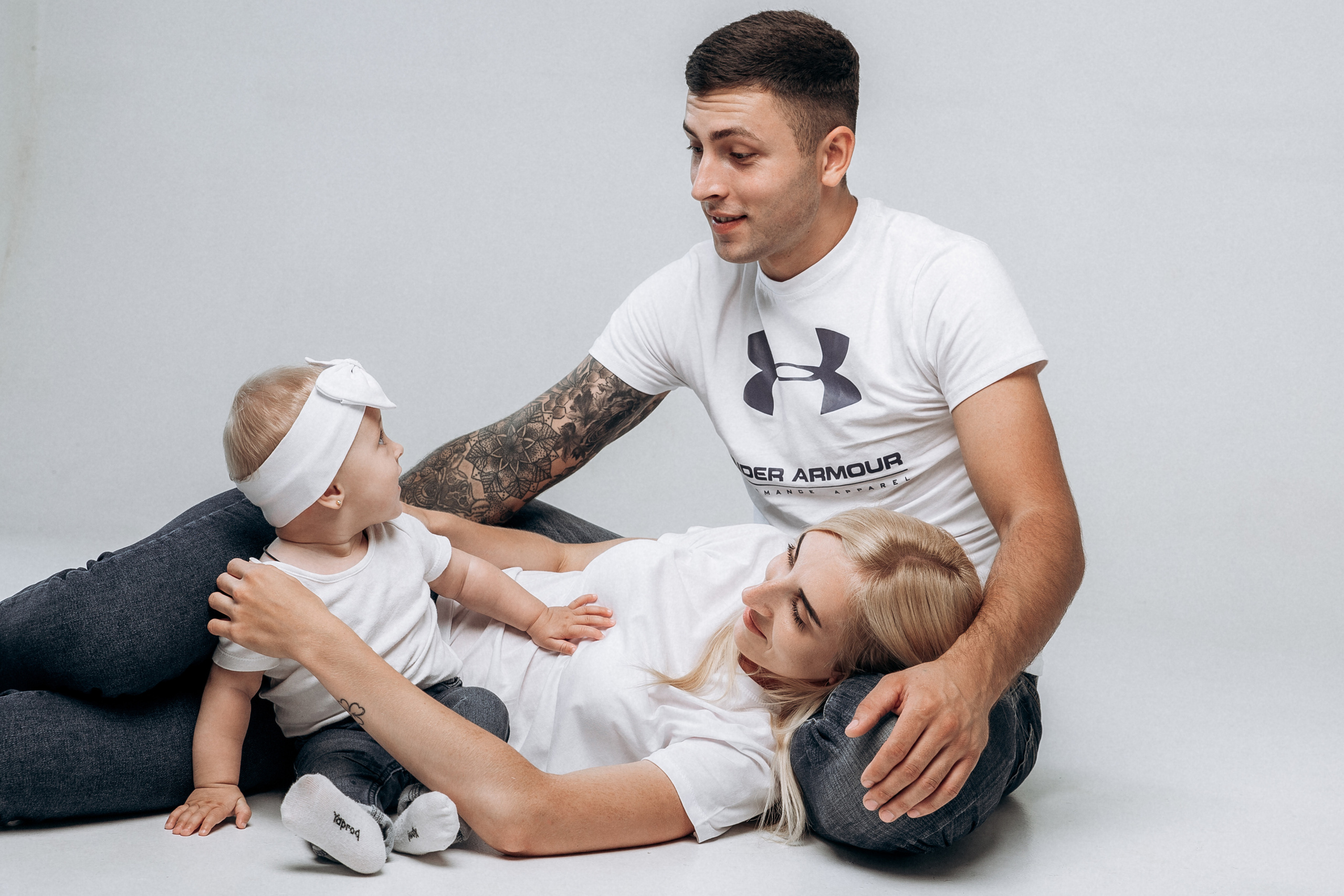 Студійна сімейна зйомка. Весільний та сімейний фотограф міста Суми Артур Моргун