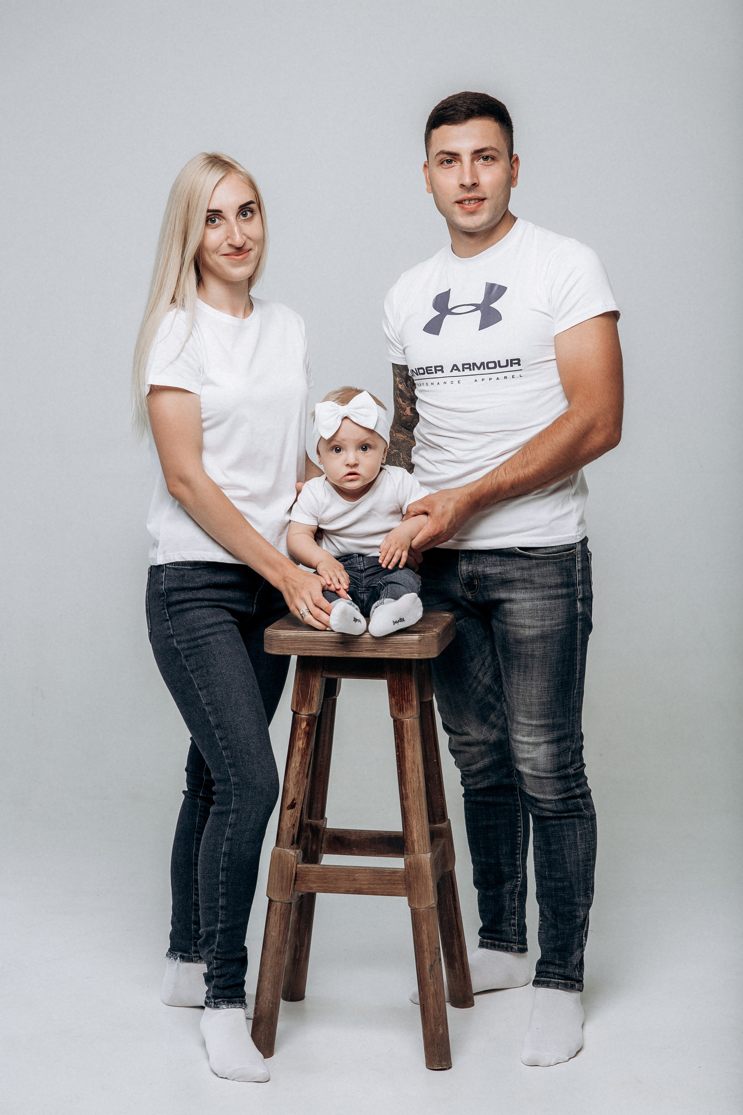 Студійна сімейна зйомка. Весільний та сімейний фотограф міста Суми Артур Моргун