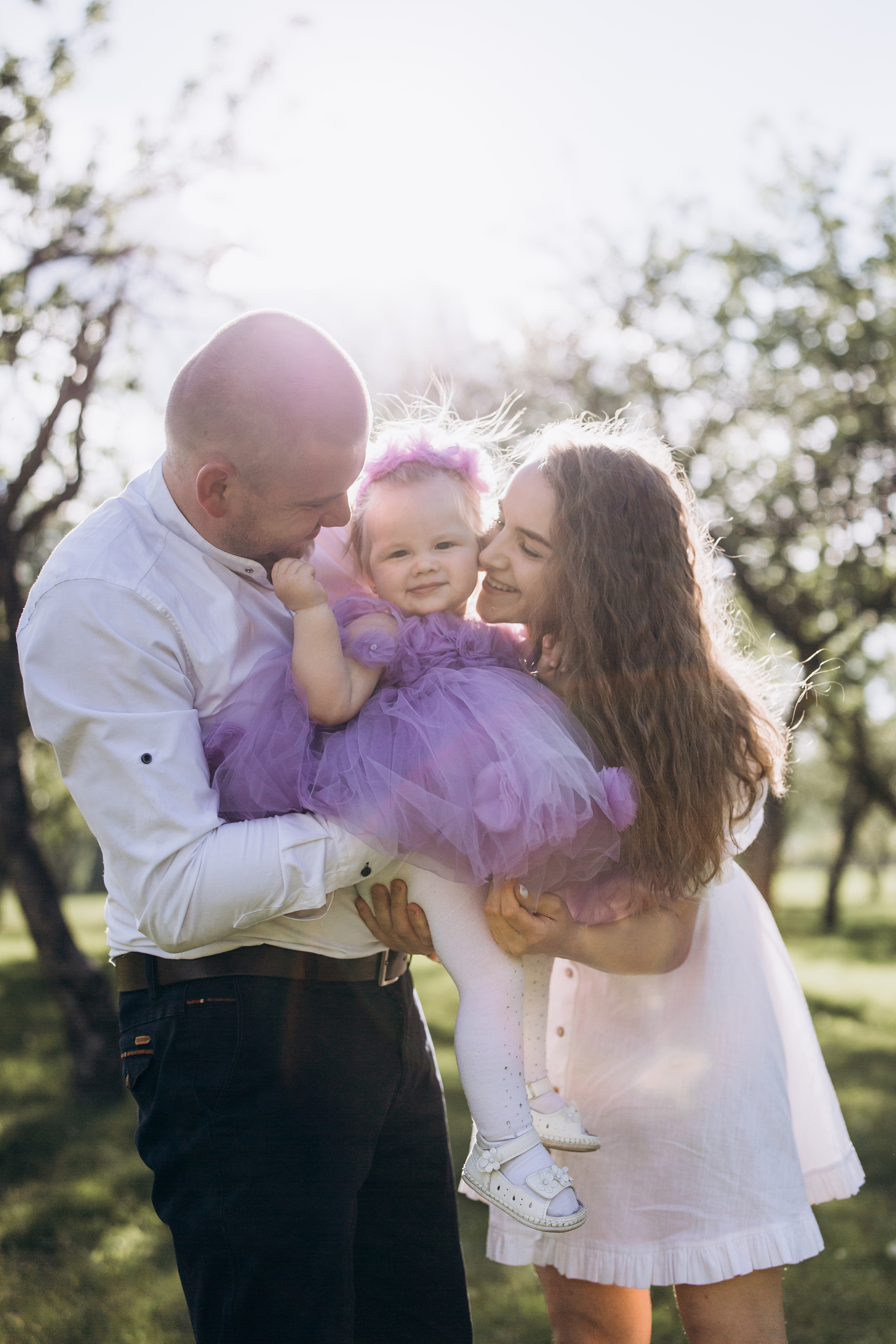 У бузку. Весільний та сімейний фотограф міста Суми Артур Моргун