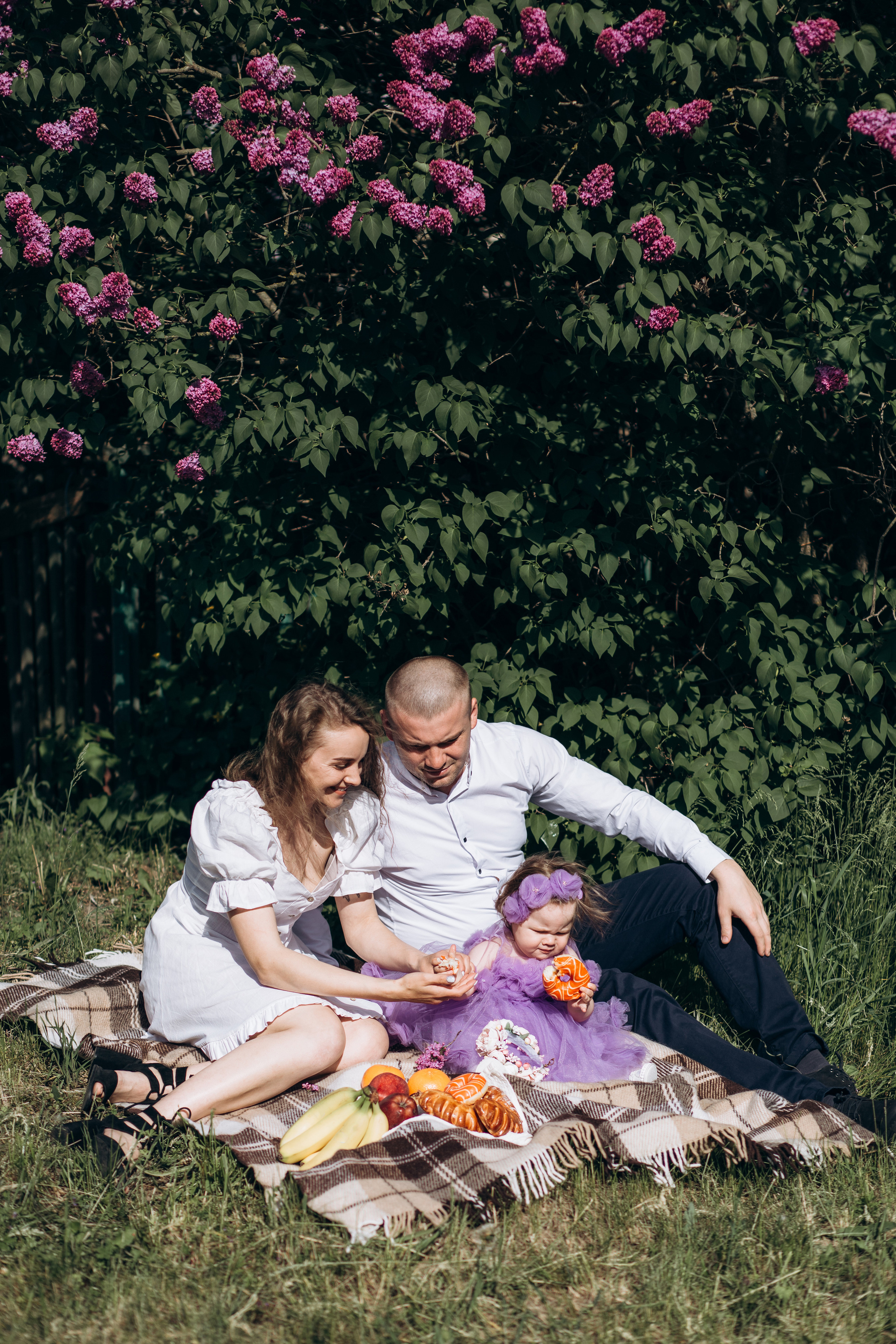 У бузку. Весільний та сімейний фотограф міста Суми Артур Моргун