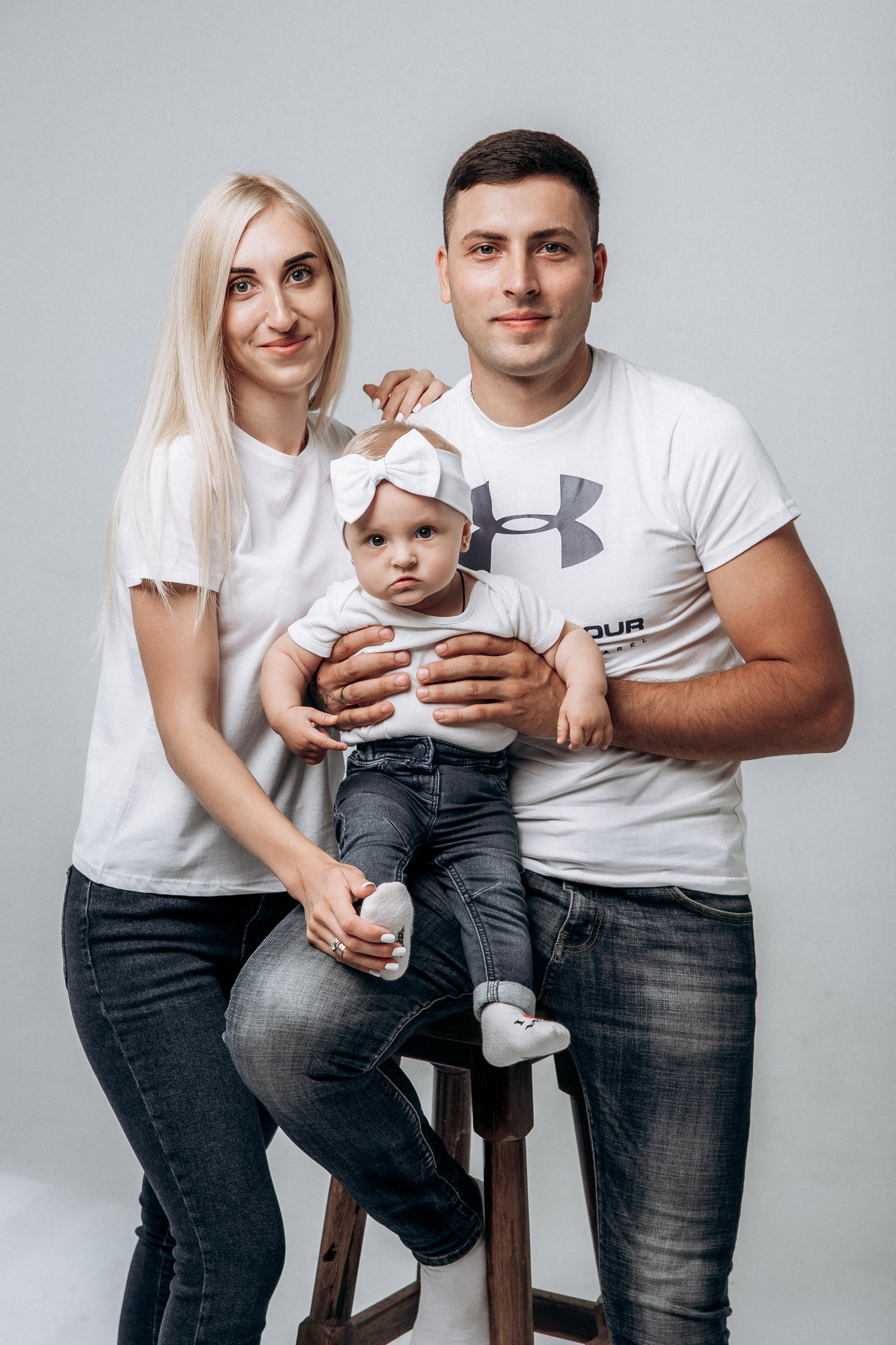 Студійна сімейна зйомка. Весільний та сімейний фотограф міста Суми Артур Моргун