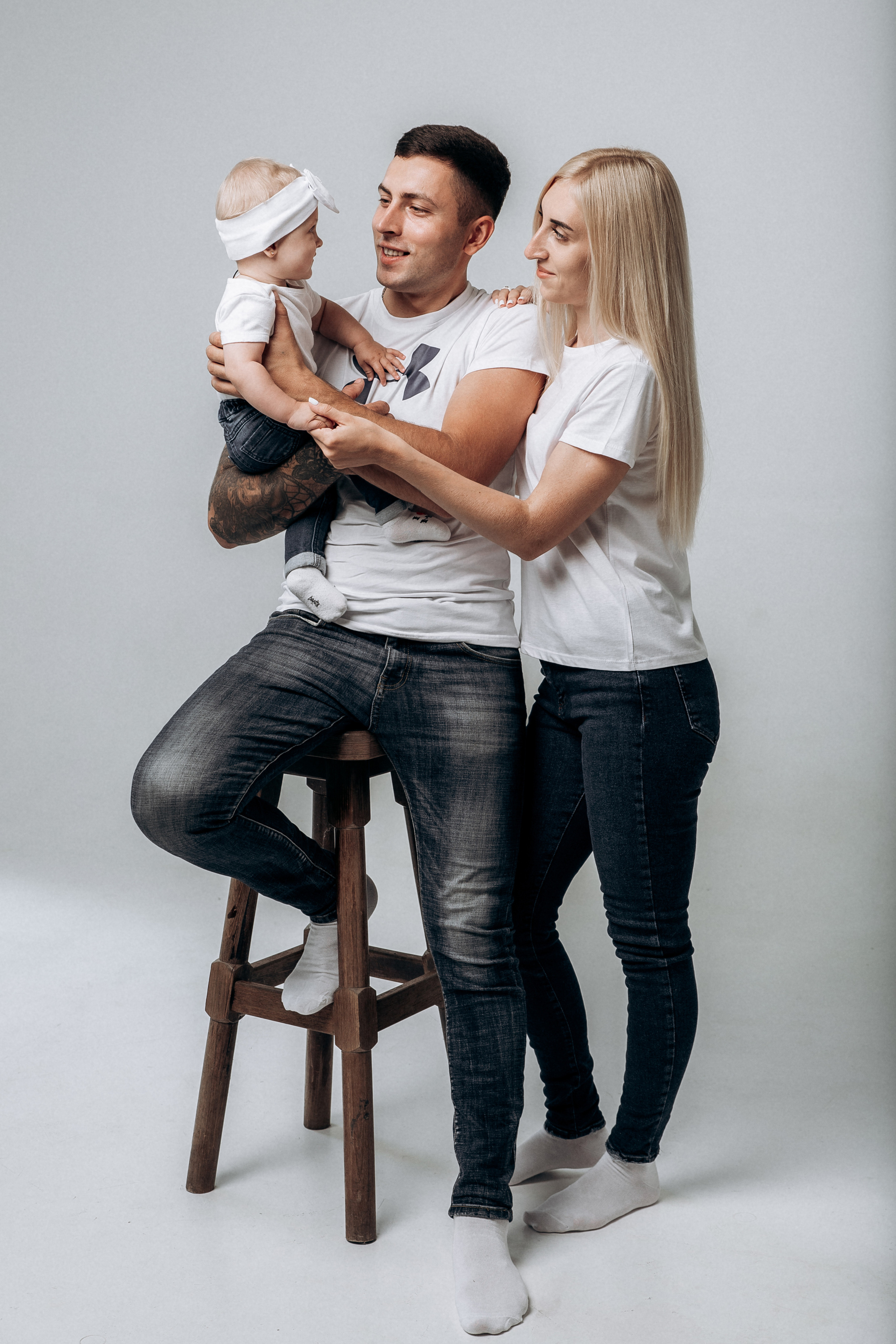 Студійна сімейна зйомка. Весільний та сімейний фотограф міста Суми Артур Моргун