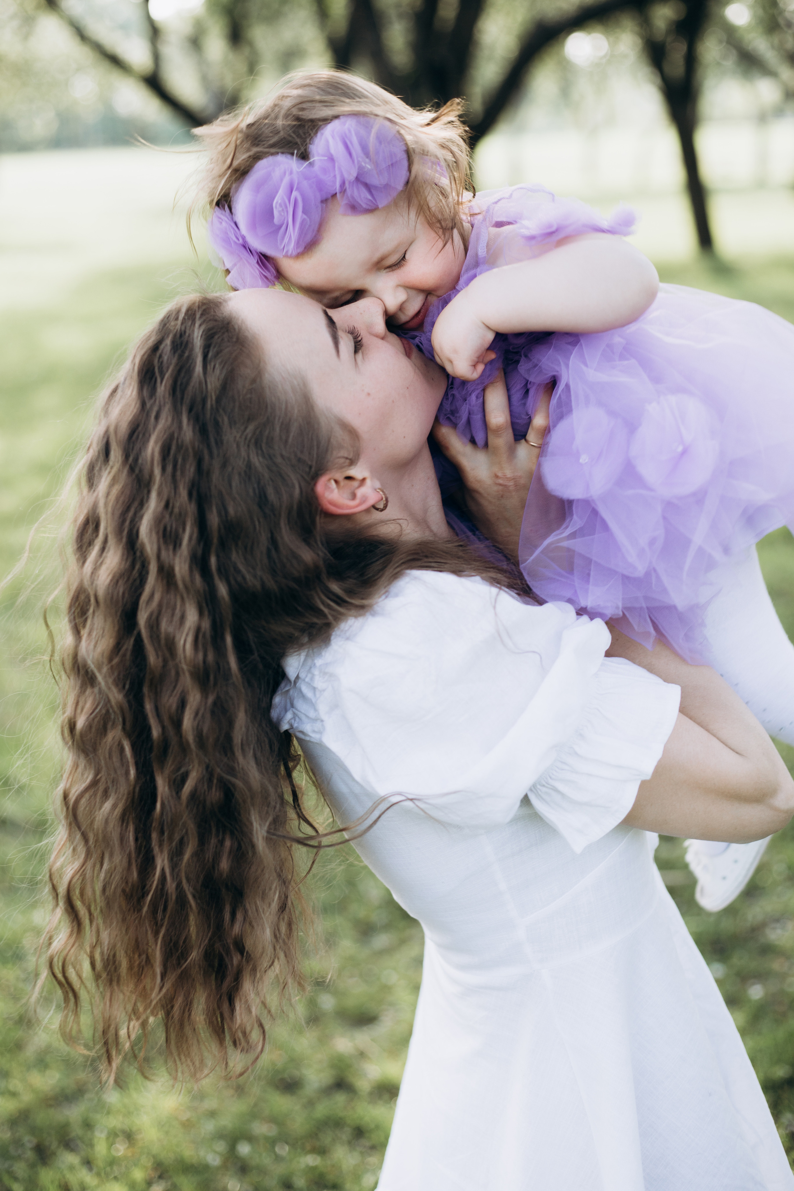 У бузку. Весільний та сімейний фотограф міста Суми Артур Моргун