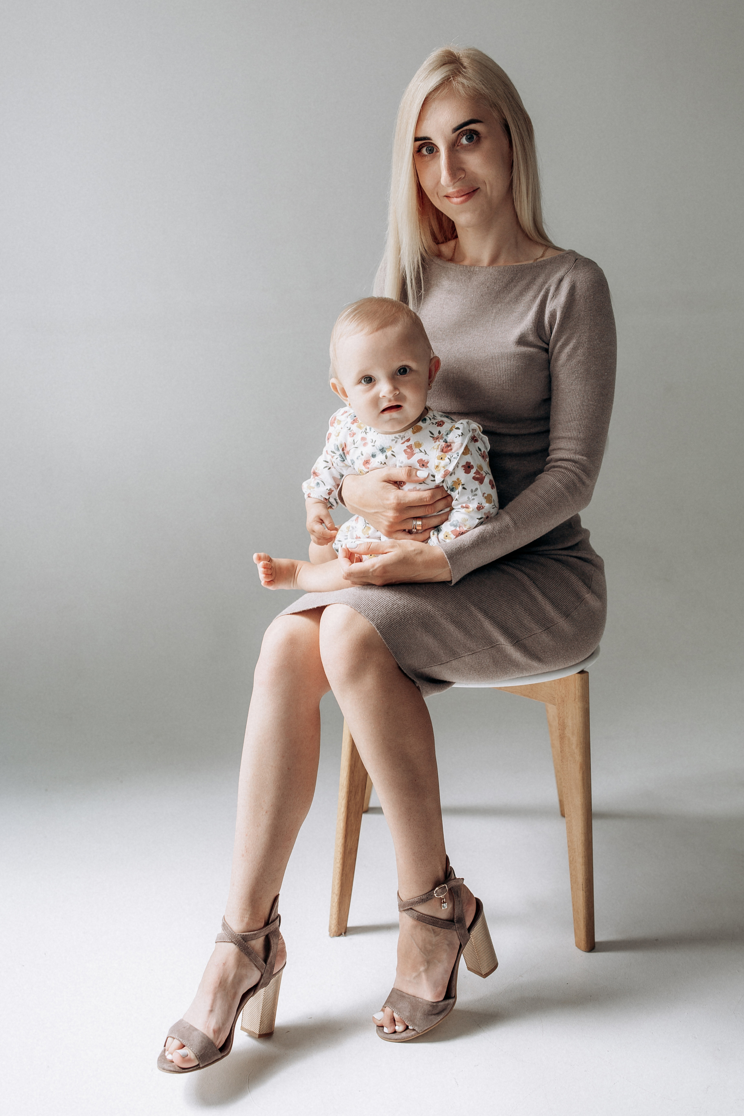 Студійна сімейна зйомка. Весільний та сімейний фотограф міста Суми Артур Моргун