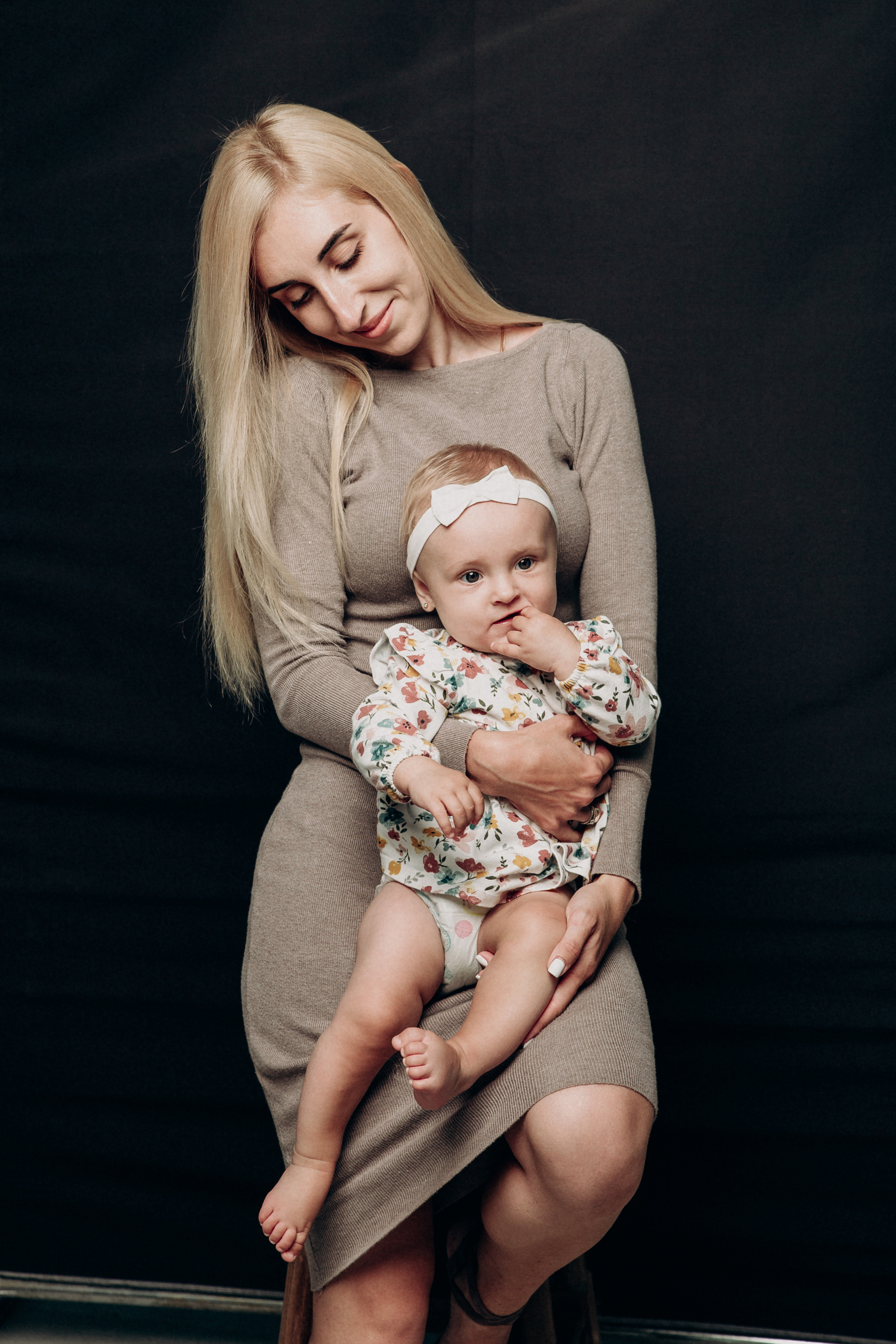 Студійна сімейна зйомка. Весільний та сімейний фотограф міста Суми Артур Моргун