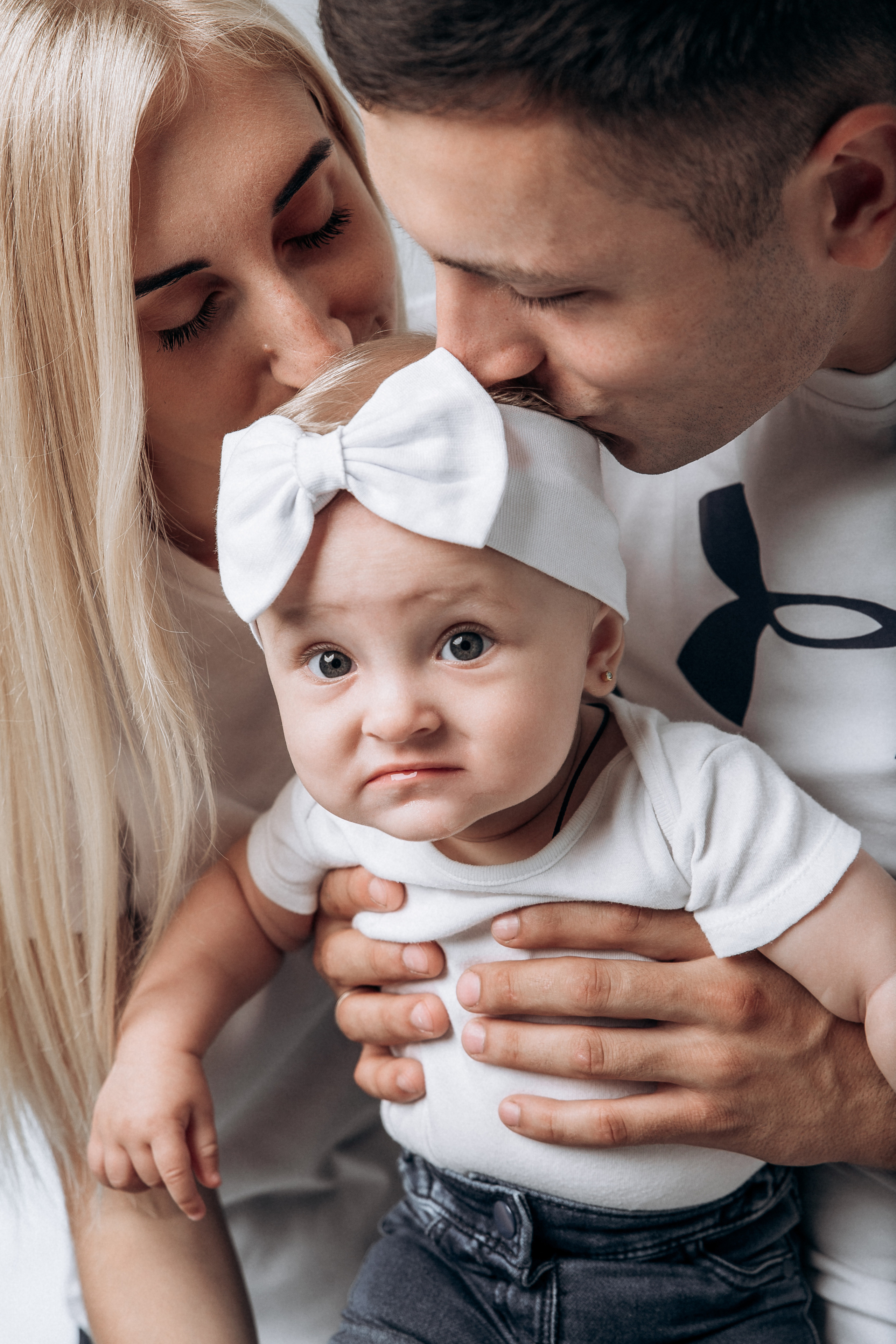 Студійна сімейна зйомка. Весільний та сімейний фотограф міста Суми Артур Моргун