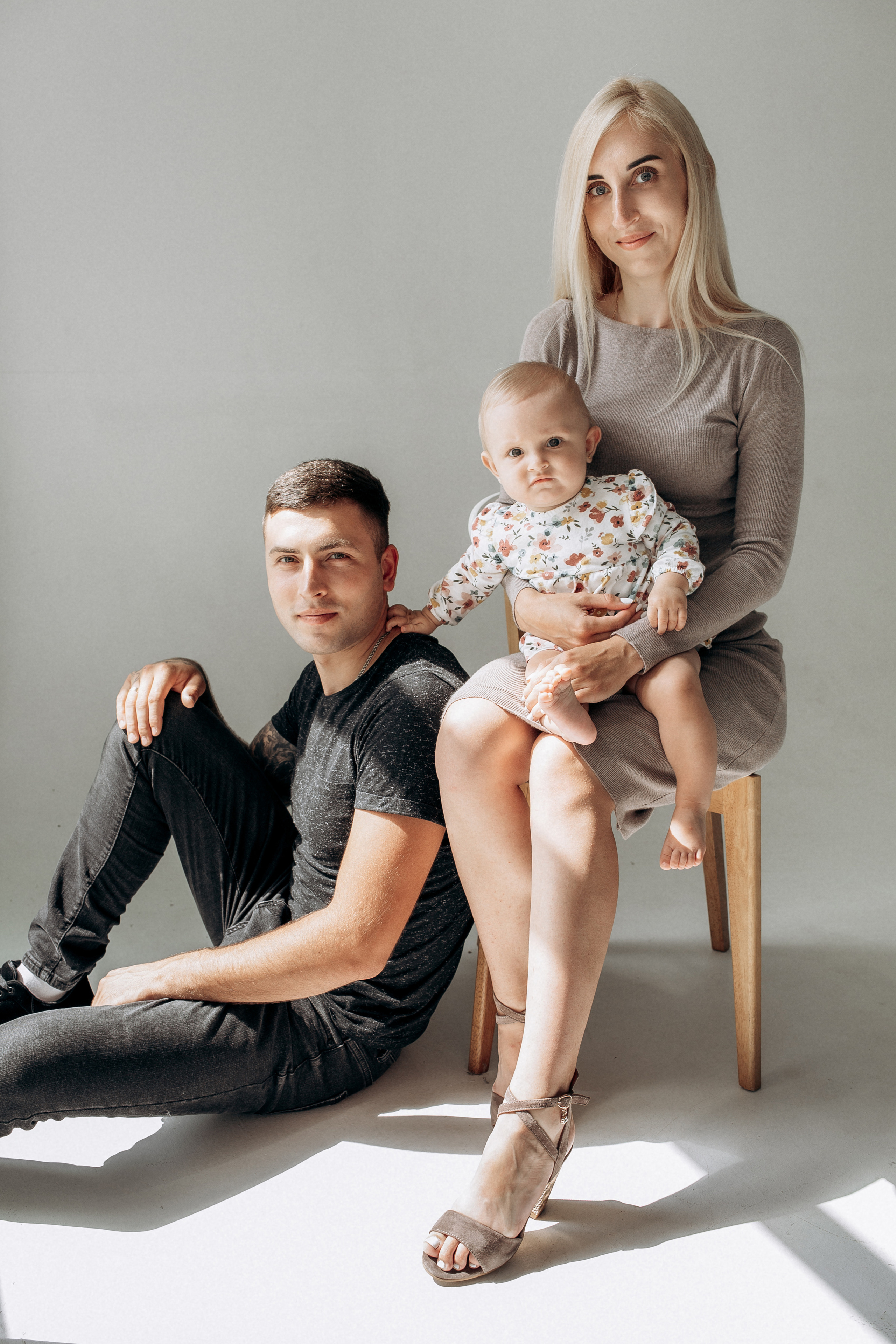 Студійна сімейна зйомка. Весільний та сімейний фотограф міста Суми Артур Моргун