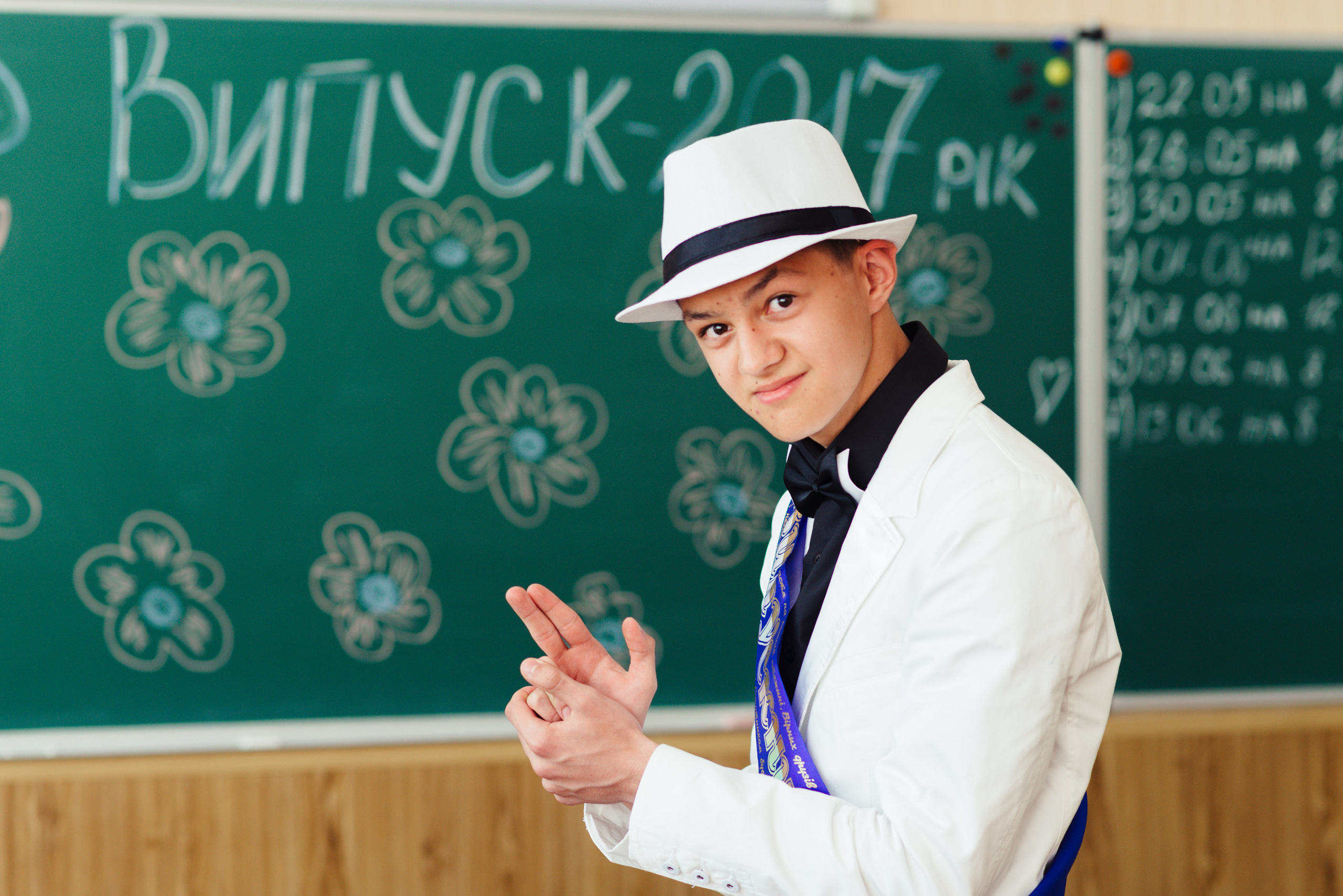 Дзвоник. Фотограф Київ Дніпро Запоріжжя Нікополь Олександрія Кривий ріг Покров