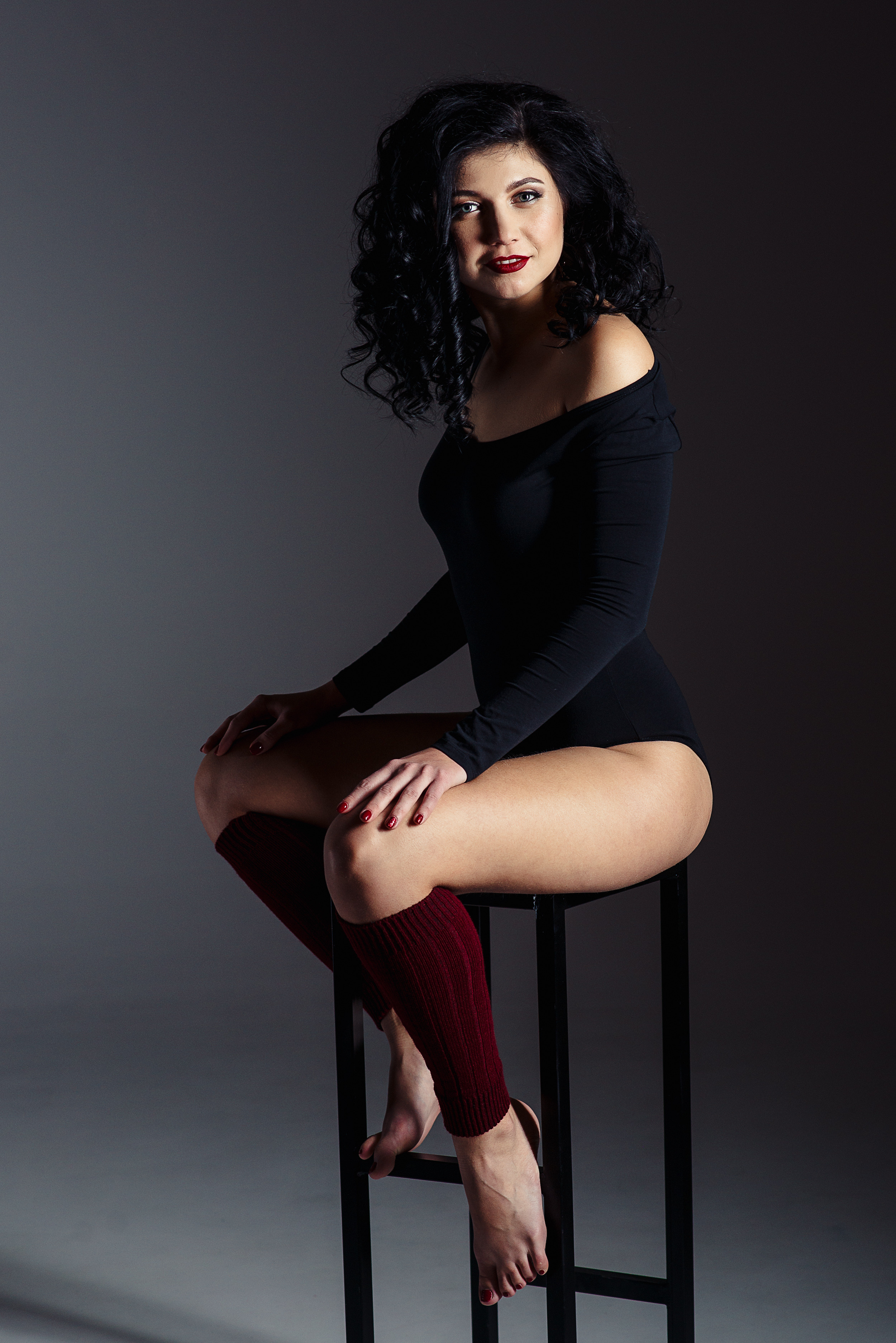 Портрети в фотостудії в Нікополі Дніпрі Запоріжжі Покрові Марганці. Фотограф Київ Дніпро Запоріжжя Нікополь Олександрія Кривий ріг Покров