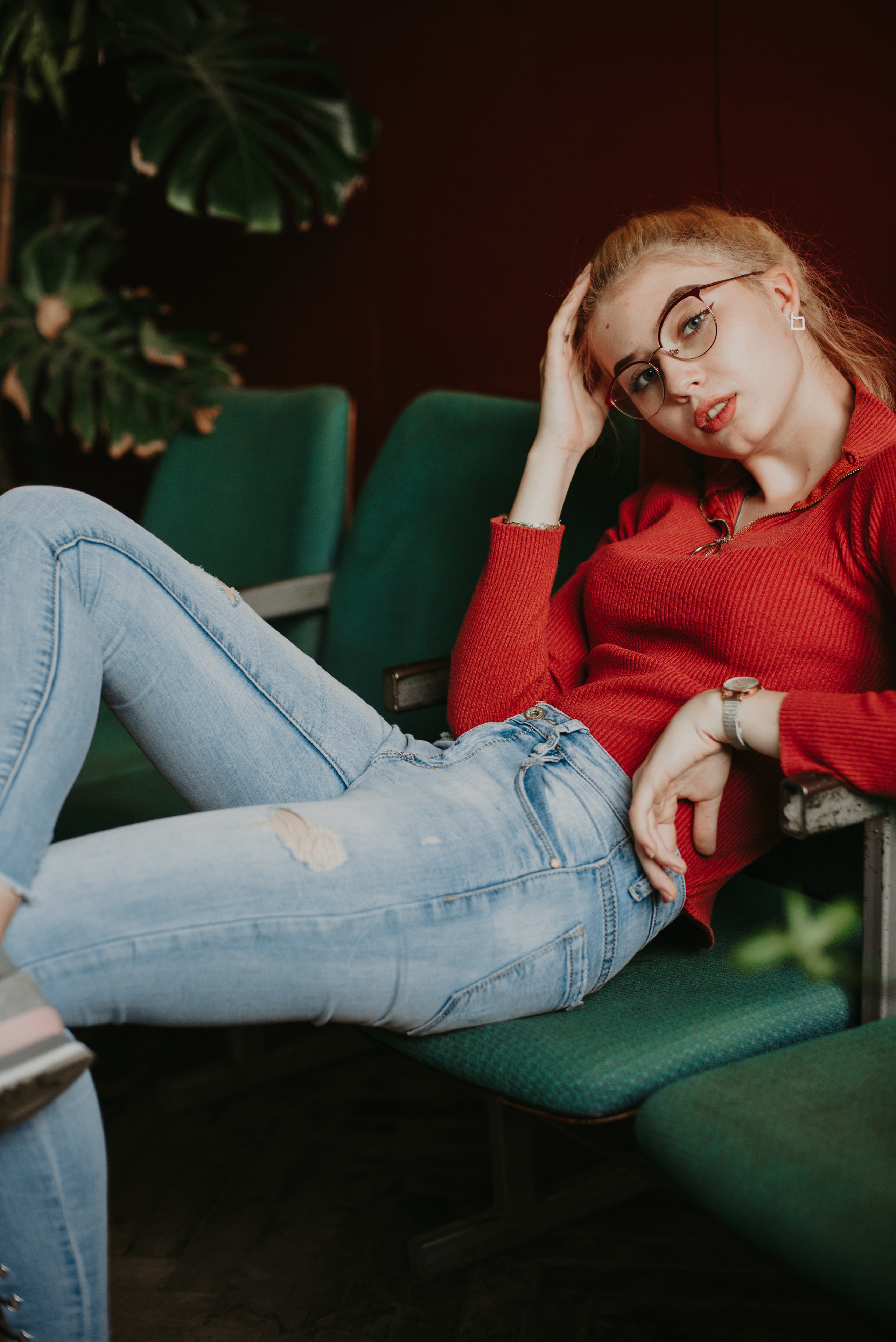 Портрети в фотостудії в Нікополі Дніпрі Запоріжжі Покрові Марганці. Фотограф Київ Дніпро Запоріжжя Нікополь Олександрія Кривий ріг Покров