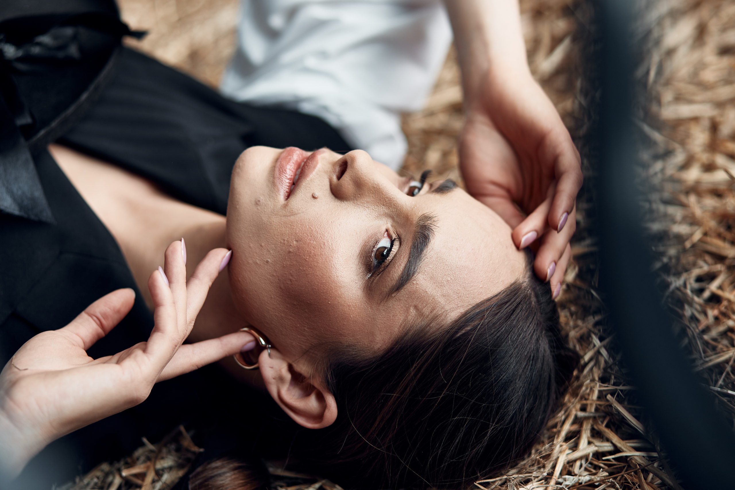 Фото у студії. Фотограф у студії, бізнес-портрети, контент для твого блогу чи бізнесу