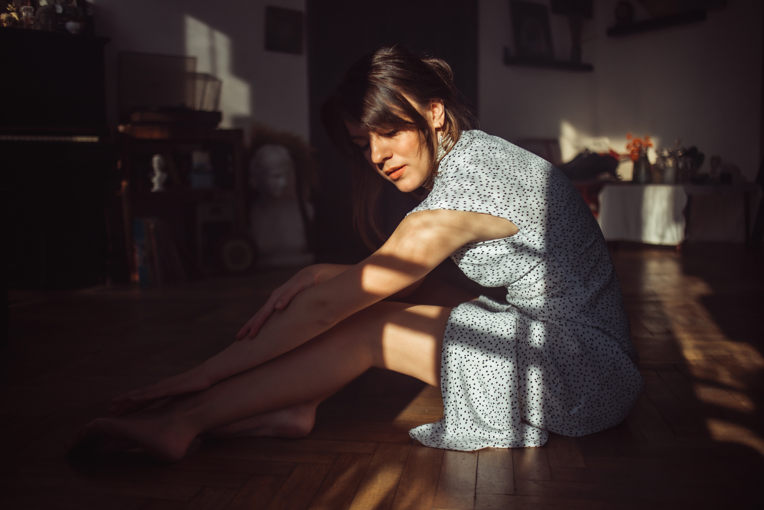 Атмосфера. Фотограф у студії, бізнес-портрети, контент для твого блогу чи бізнесу