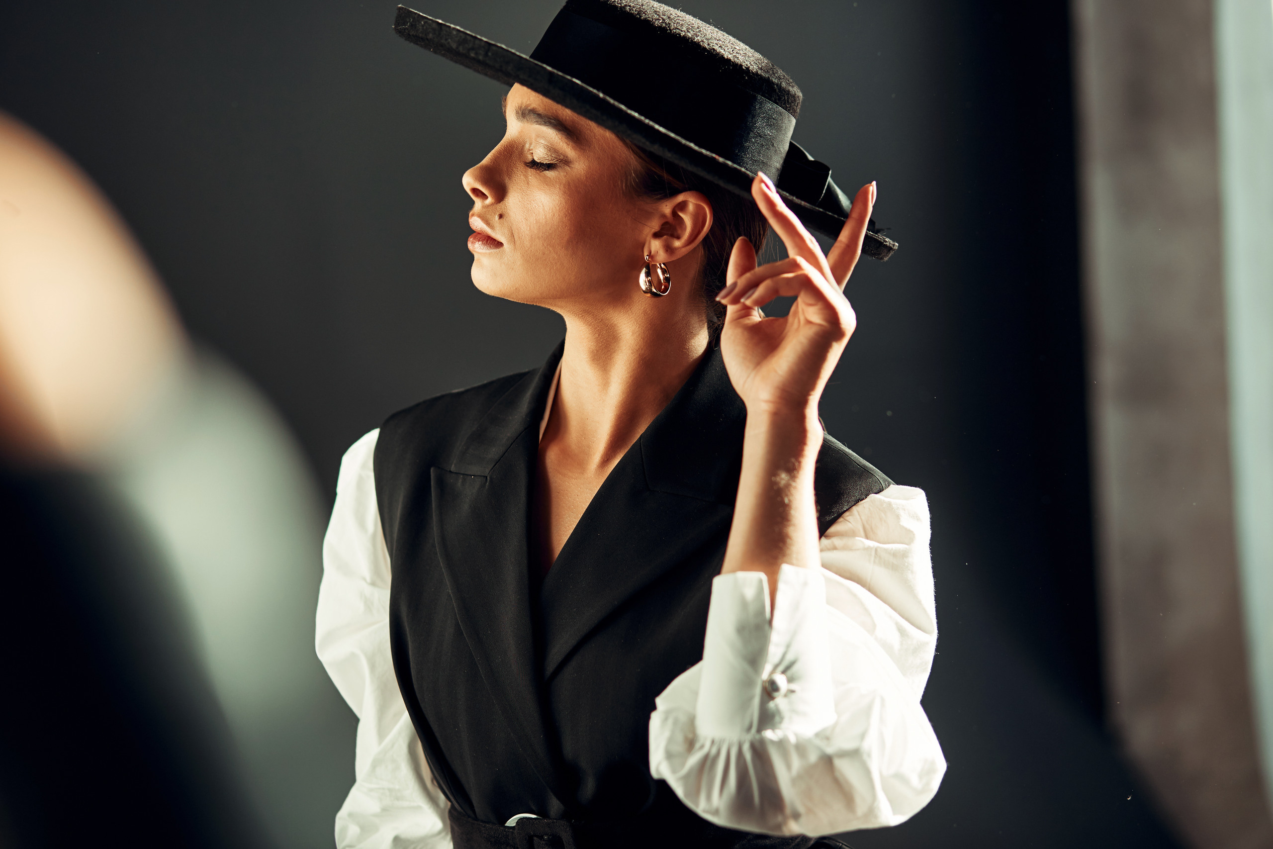 Творчість всередині тебе!. Фотограф у студії, бізнес-портрети, контент для твого блогу чи бізнесу