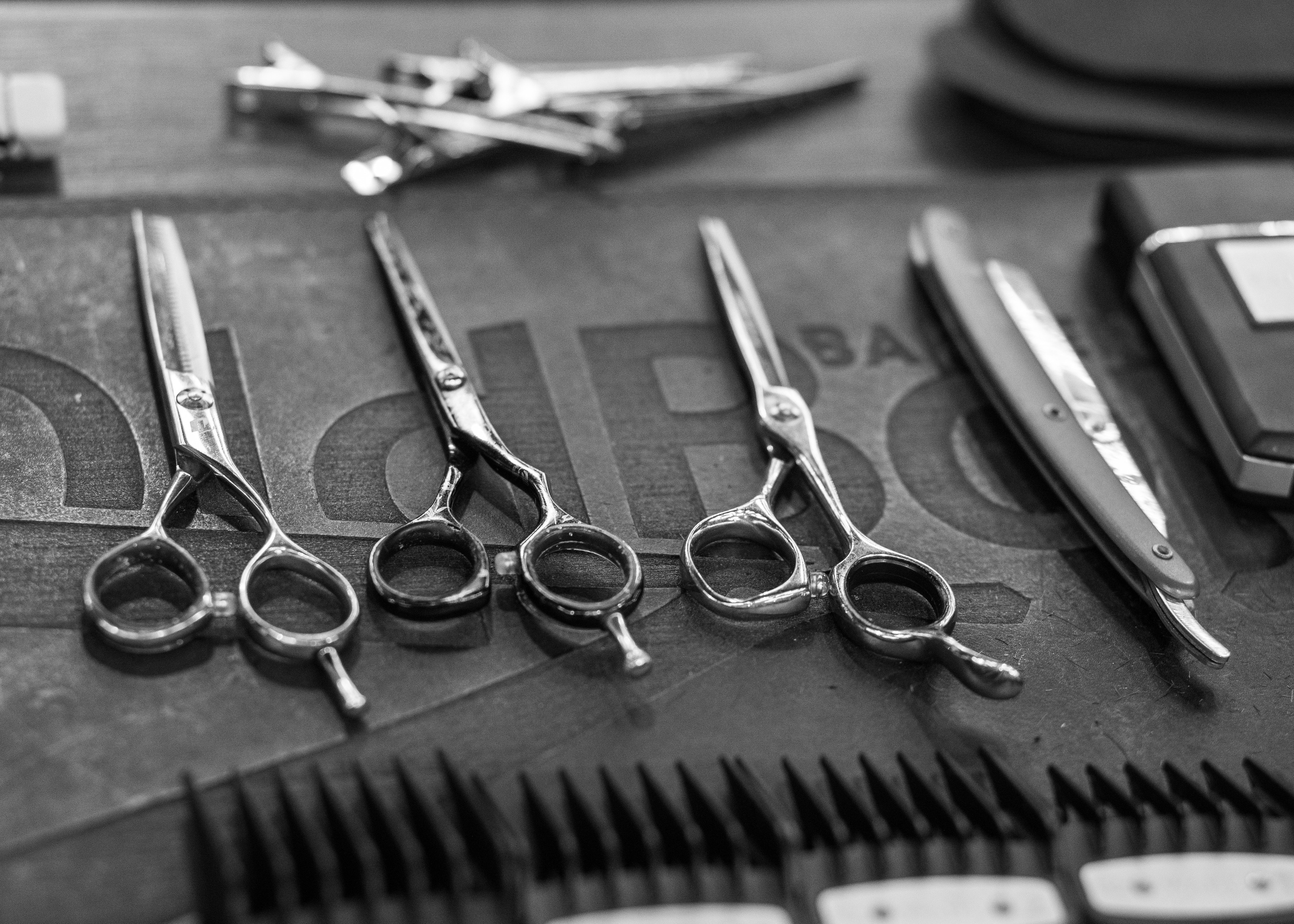 Барбершоп OLD BOY. Фотограф в Днепре Марк Качуро