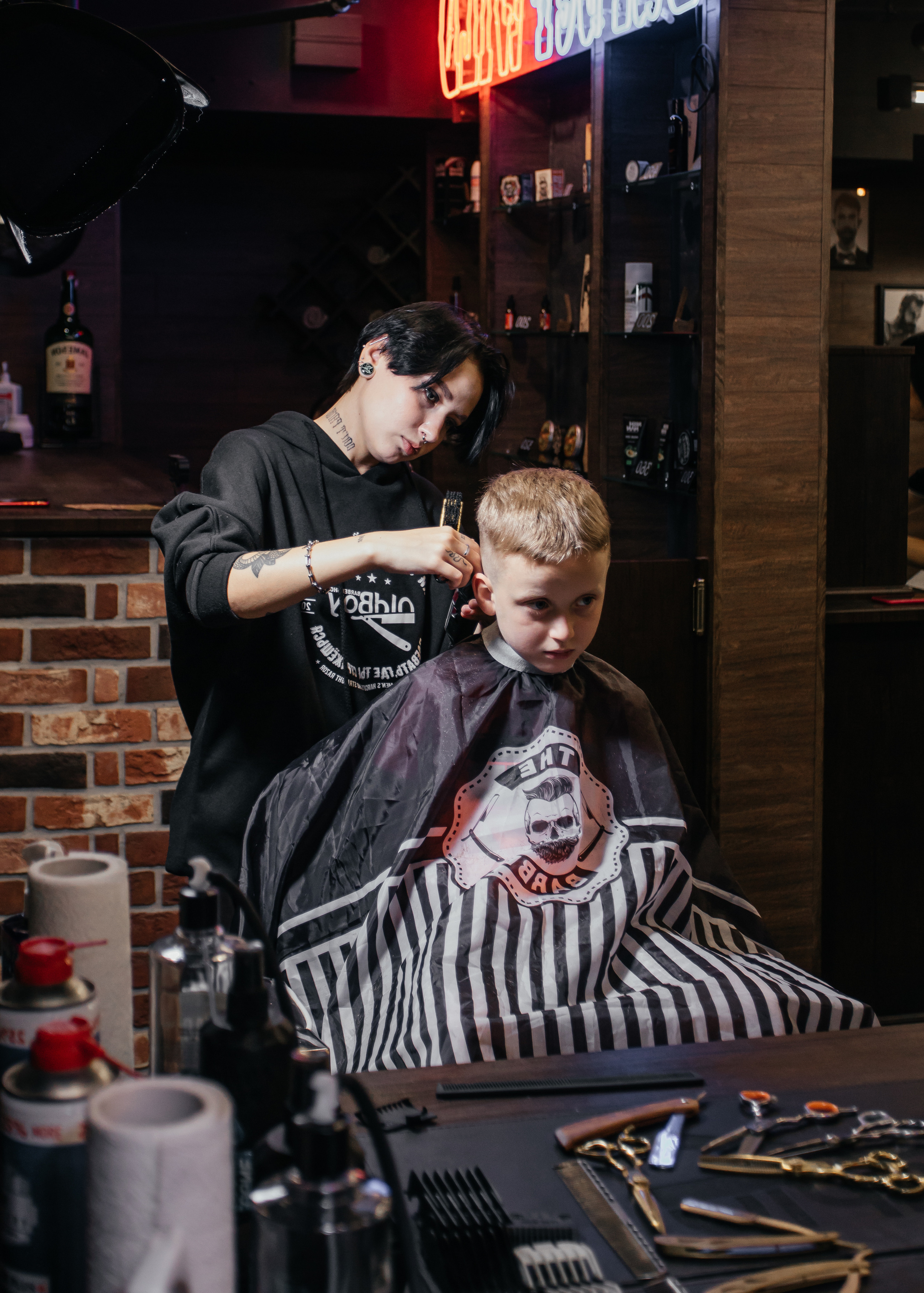 Барбершоп OLD BOY. Фотограф в Днепре Марк Качуро