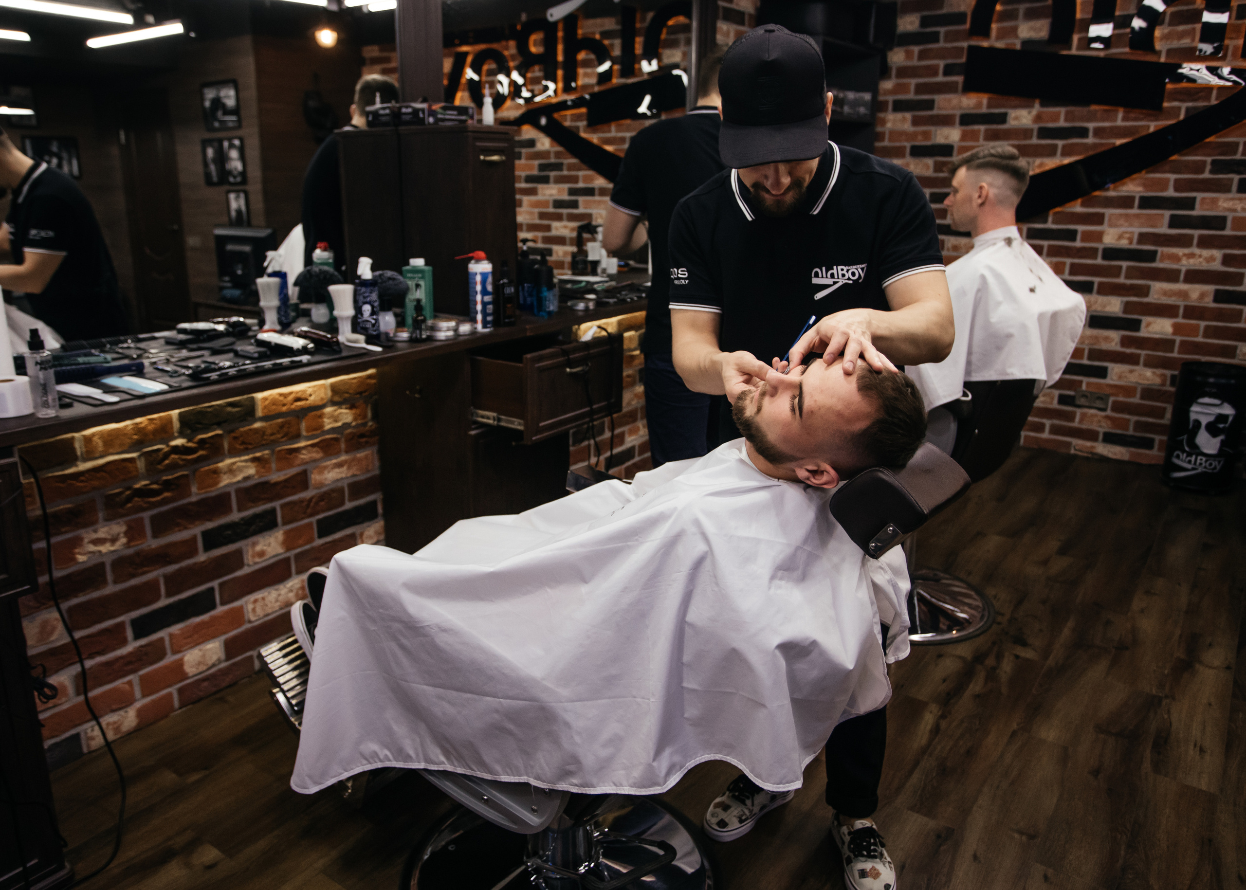 Барбершоп OLD BOY. Фотограф в Днепре Марк Качуро